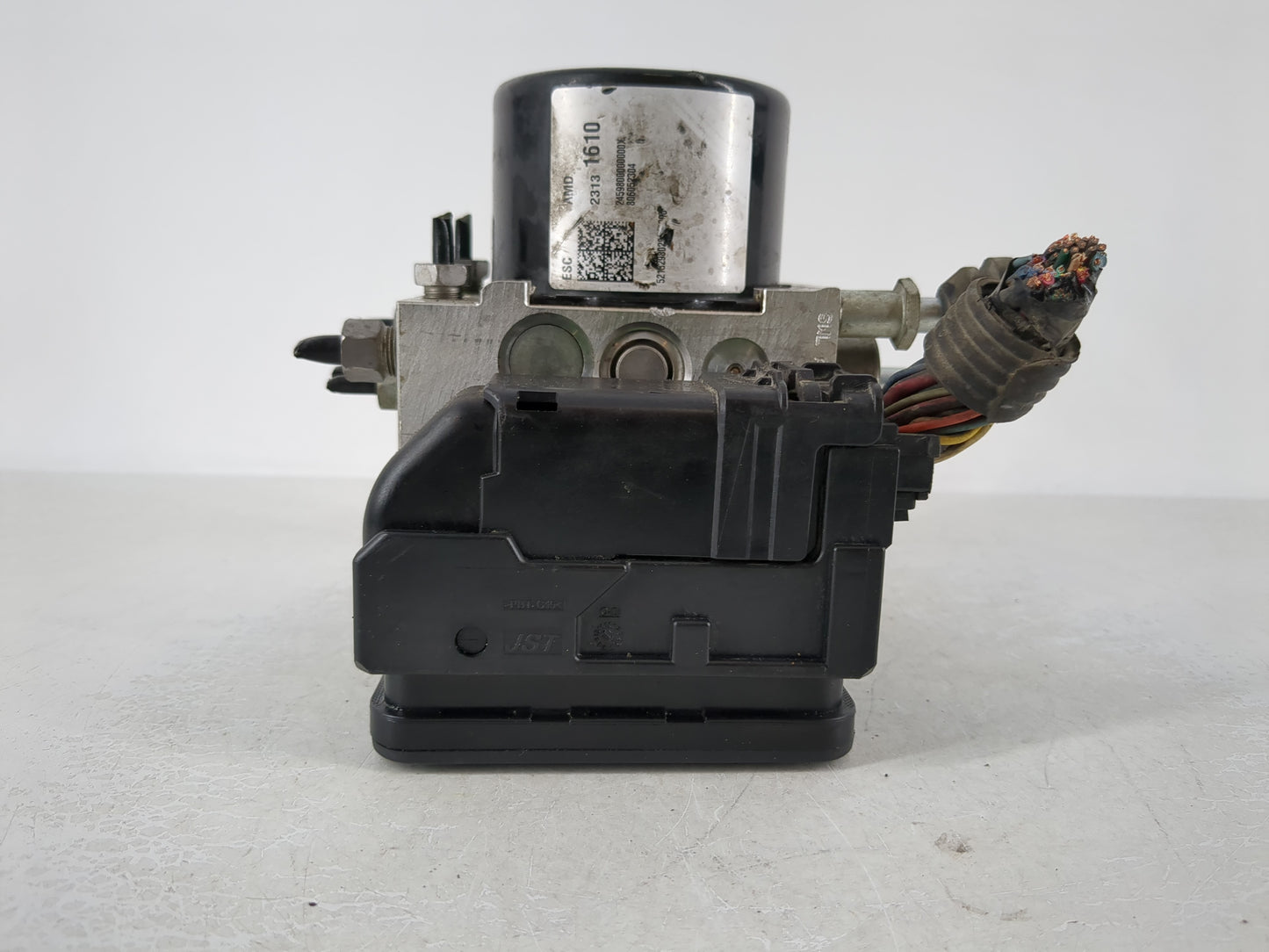 2012-2017 Chevrolet Equinox ABS Pump Control Module Replacement P/N:23131610 Fits Fits 2012 2013 2014 2015 2016 2017 OEM Use