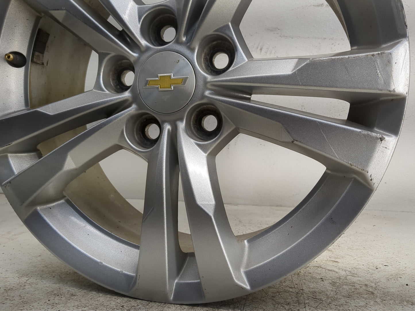 2010-2017 Chevrolet Equinox Oem Wheel Rim 1127778 - Oemusedautoparts1.com