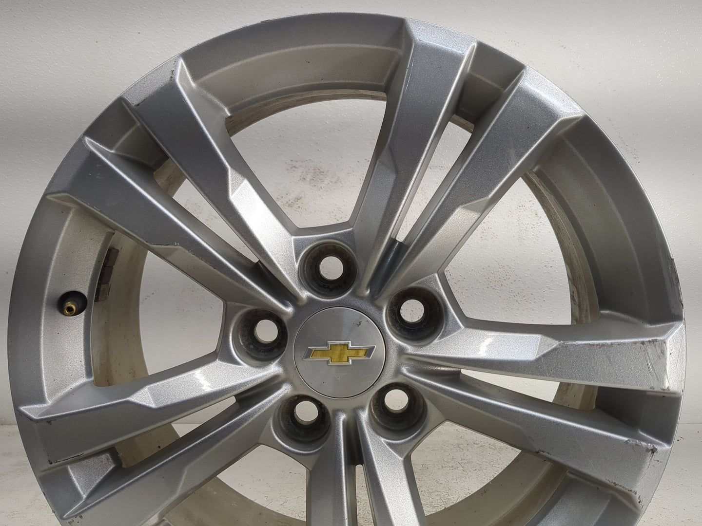 2010-2017 Chevrolet Equinox Oem Wheel Rim 1127778 - Oemusedautoparts1.com