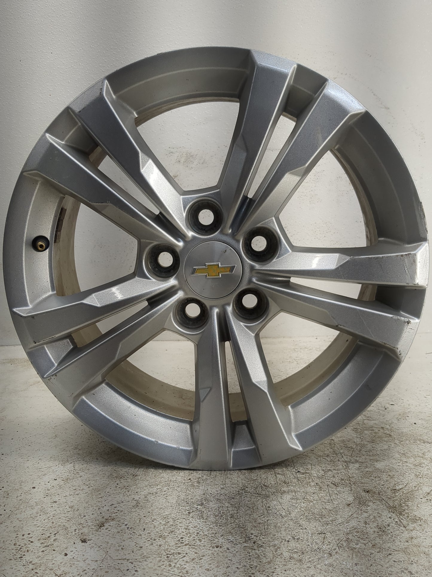 2010-2017 Chevrolet Equinox Oem Wheel Rim 1127778 - Oemusedautoparts1.com