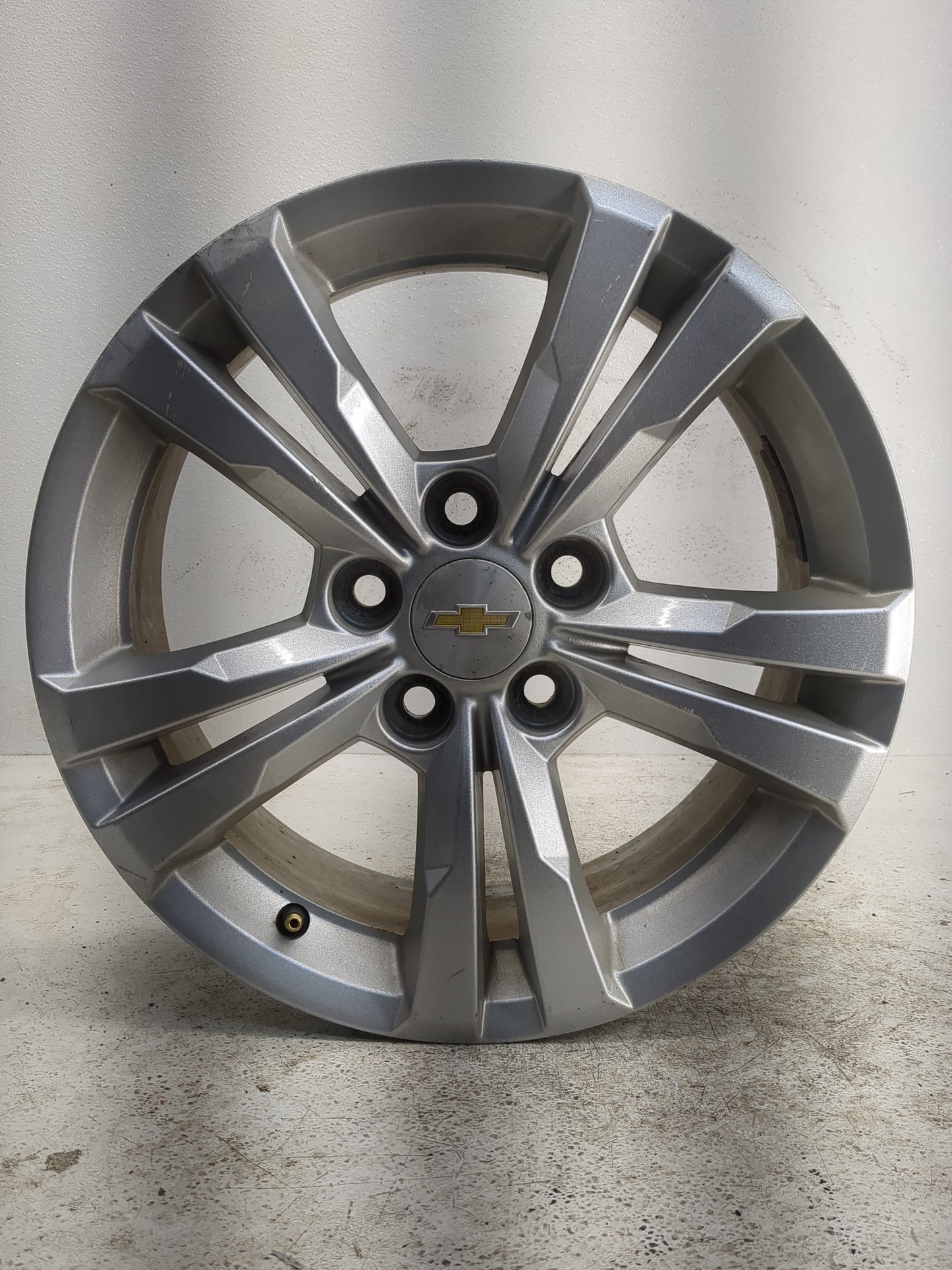 2010-2017 Chevrolet Equinox Oem Wheel Rim 1127779 - Oemusedautoparts1.com