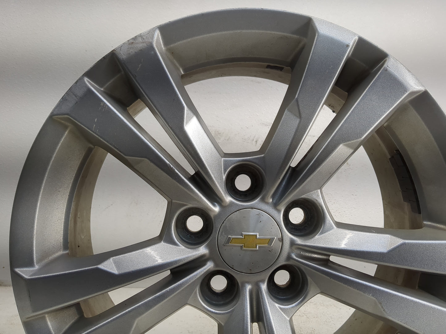 2010-2017 Chevrolet Equinox Oem Wheel Rim 1127779 - Oemusedautoparts1.com