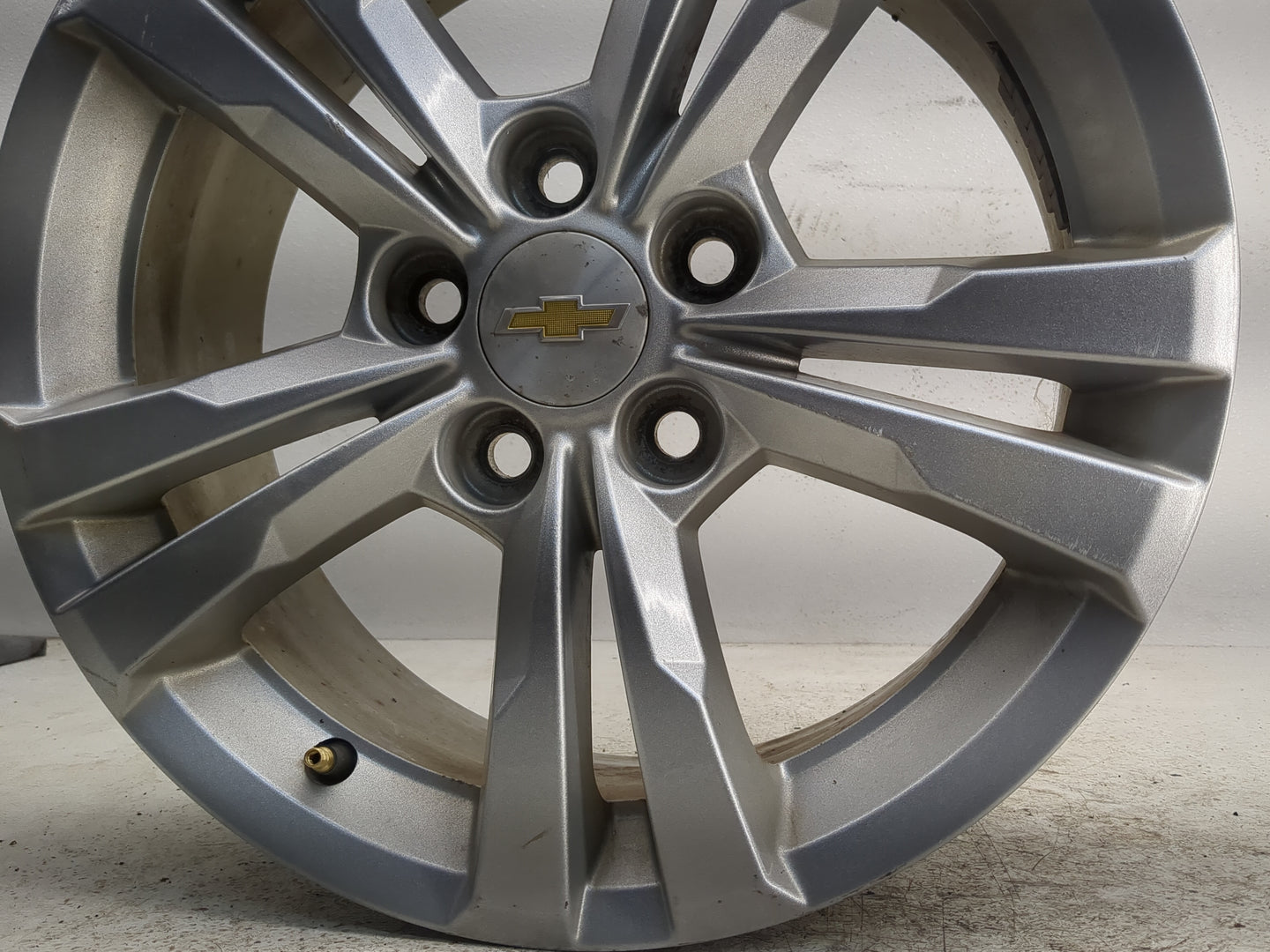 2010-2017 Chevrolet Equinox Oem Wheel Rim 1127779 - Oemusedautoparts1.com