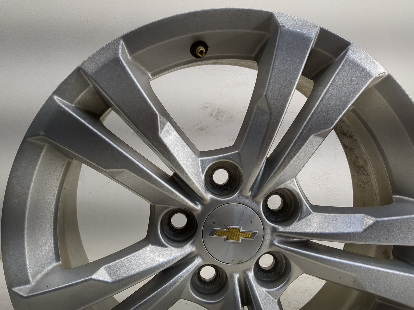 2010-2017 Chevrolet Equinox Oem Wheel Rim 1127780 - Oemusedautoparts1.com