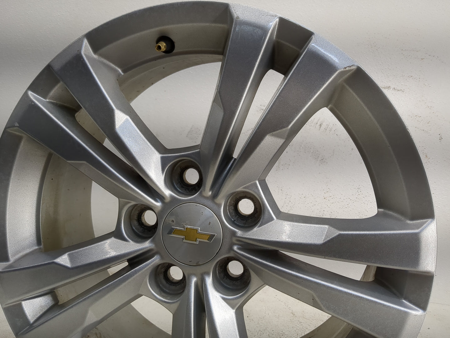 2010-2017 Chevrolet Equinox Oem Wheel Rim - Oemusedautoparts1.com