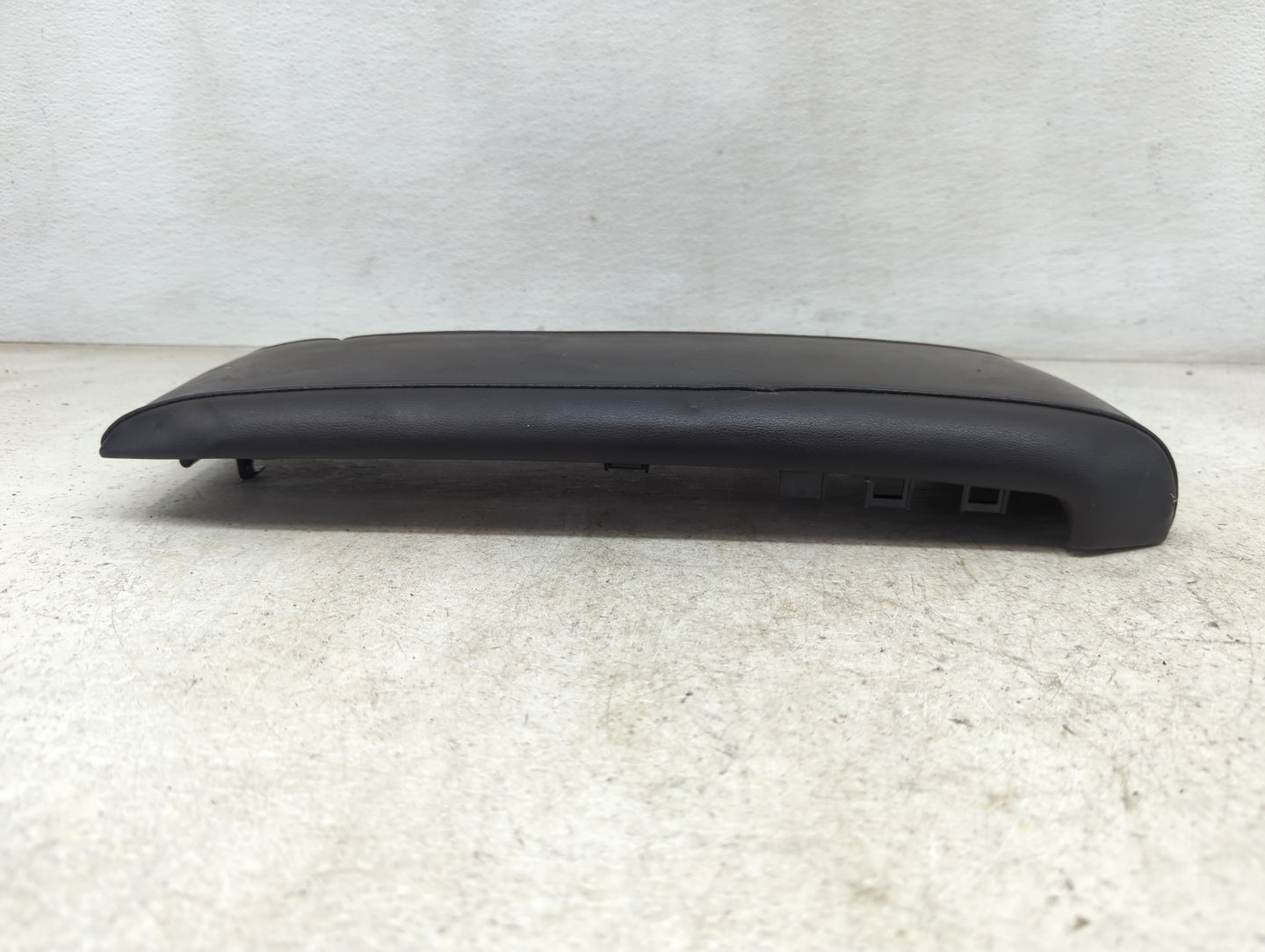 2014-2017 Chevrolet Equinox Center Console Armrest Cover Lid Fits Fits 2014 2015 2016 2017 OEM Used Auto Parts - Oemusedauto