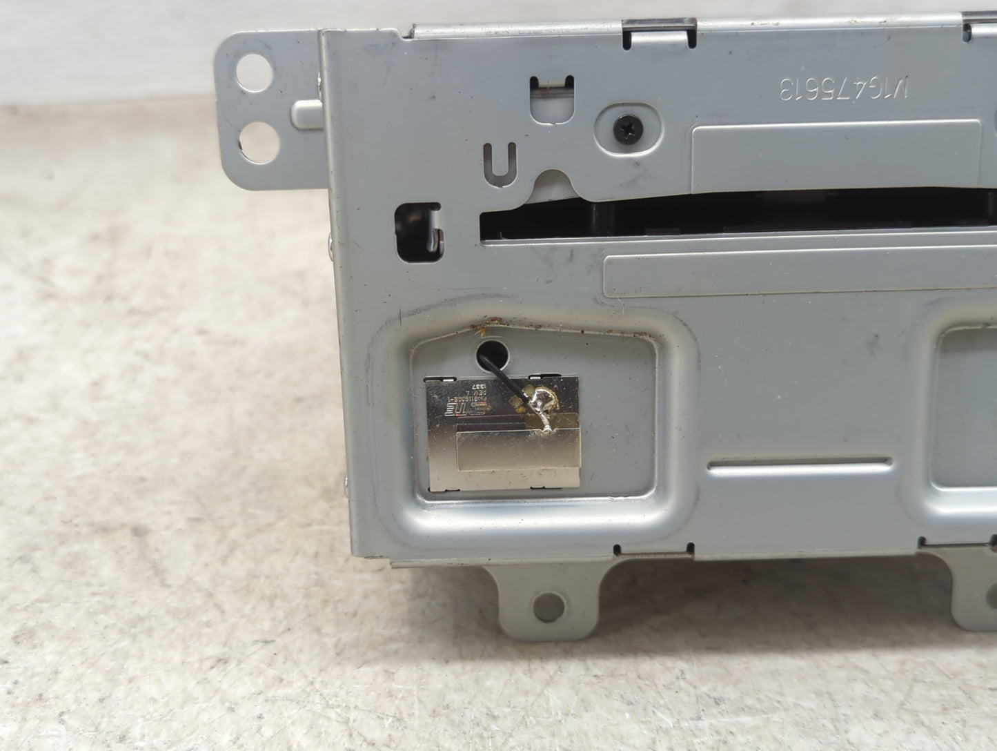 2014 Chevrolet Equinox Radio AM FM Cd Player Receiver Replacement Fits OEM Used Auto Parts - Oemusedautoparts1.com