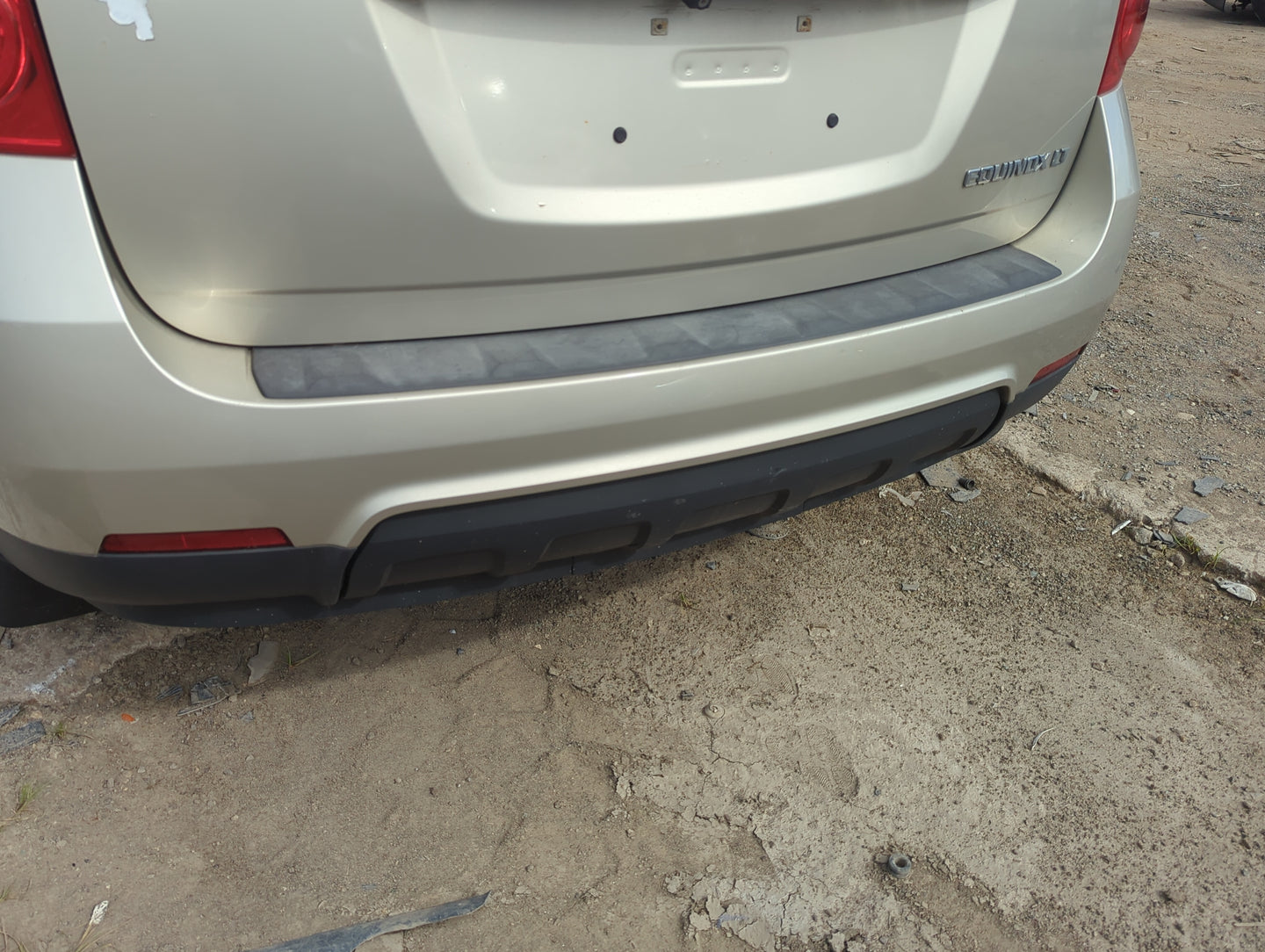2010-2015 Chevrolet Equinox Rear Bumper Assembly Oem - Oemusedautoparts1.com