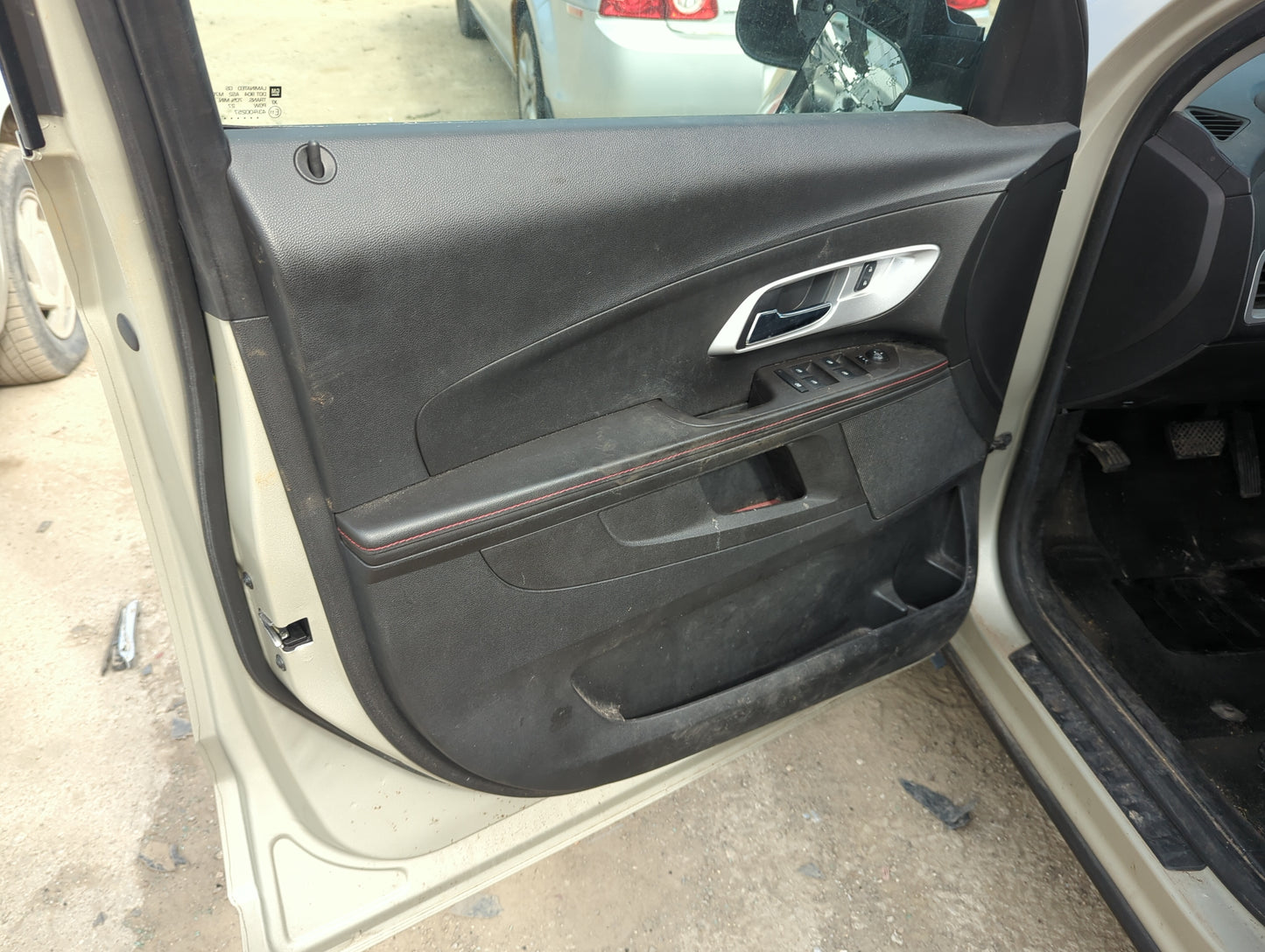 2014 Chevrolet Equinox Front Left Driver Interior Door Panel Trim - Oemusedautoparts1.com