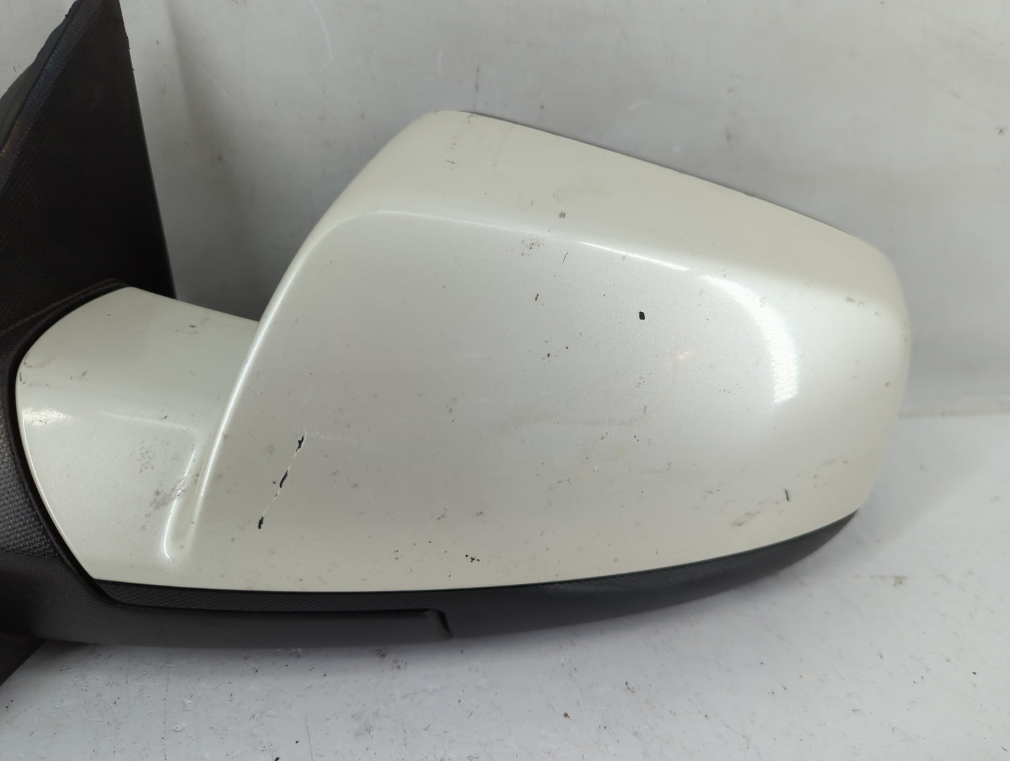 2011-2014 Chevrolet Equinox Driver Side View Mirror - Left Door Mirror OEM Used - Oemusedautoparts1.com