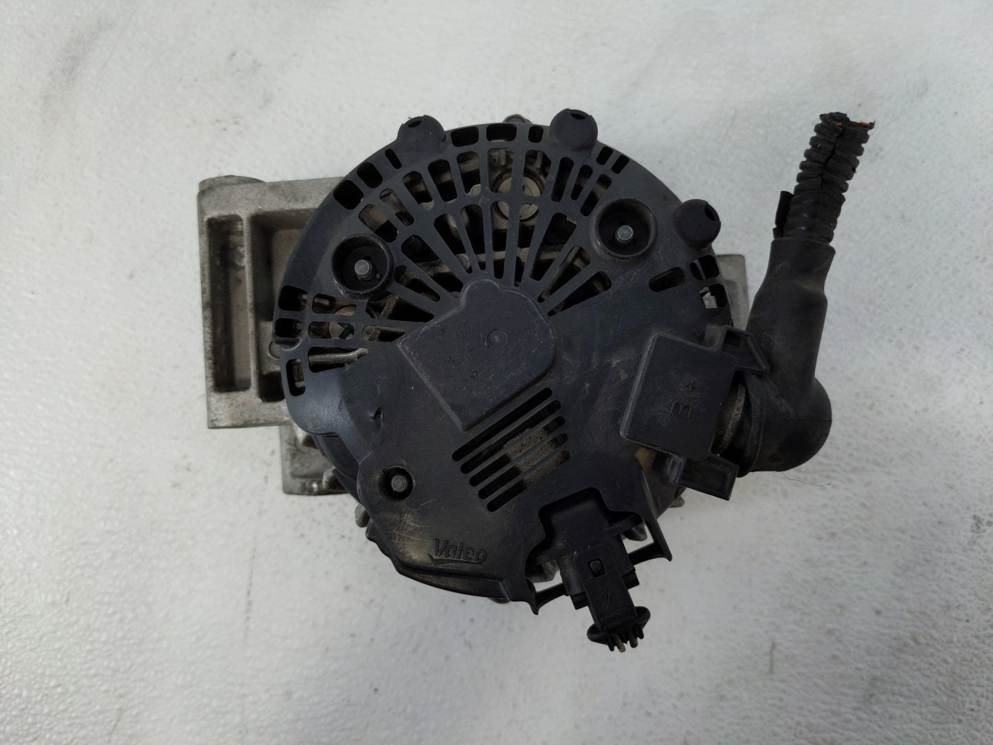 2010-2017 Chevrolet Equinox Alternator Replacement Generator Charging Assembly Engine OEM P/N:13588328 Fits OEM Used Auto Pa