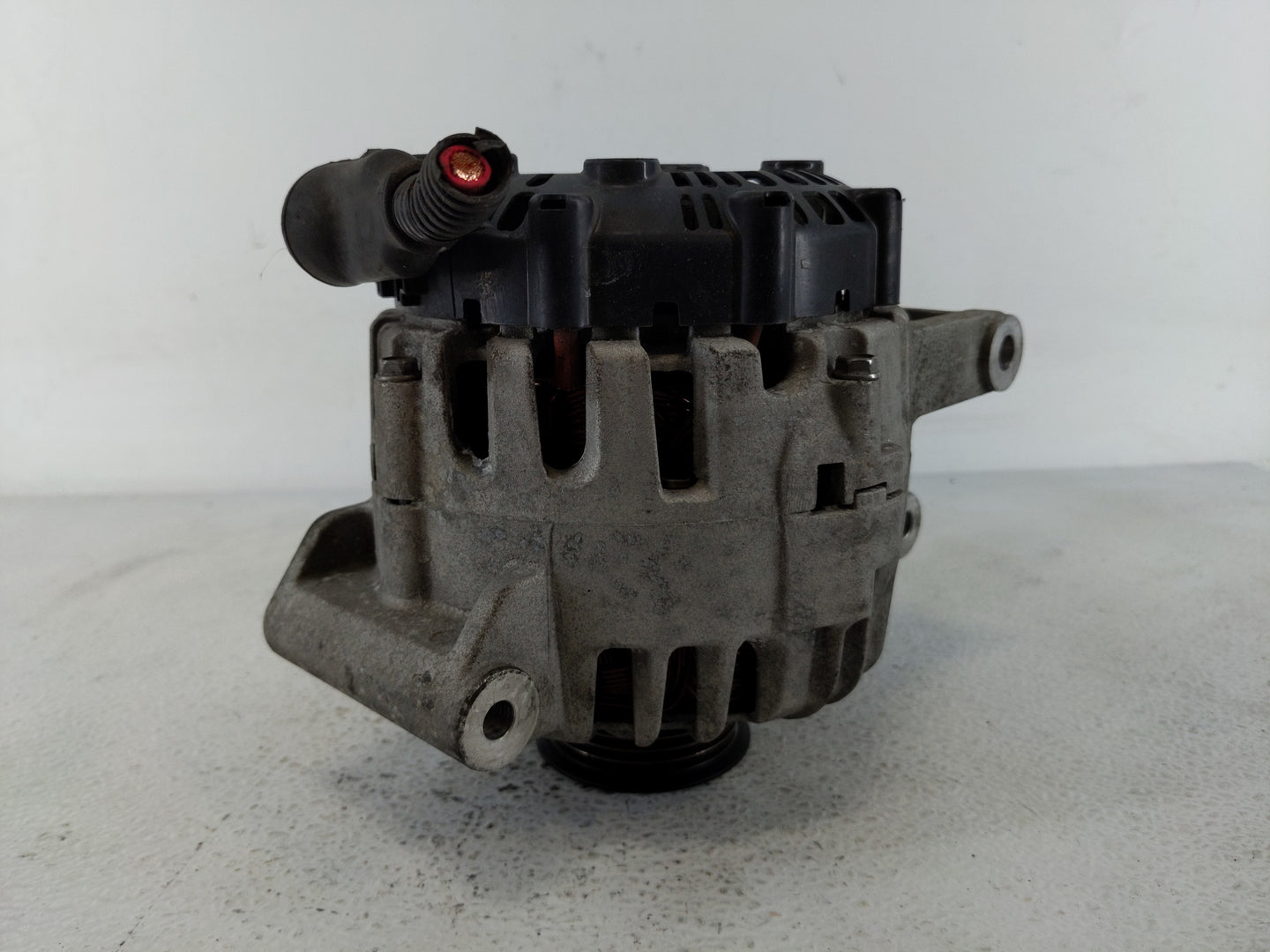 2010-2017 Chevrolet Equinox Alternator Replacement Generator Charging Assembly Engine OEM P/N:13588328 Fits OEM Used Auto Pa