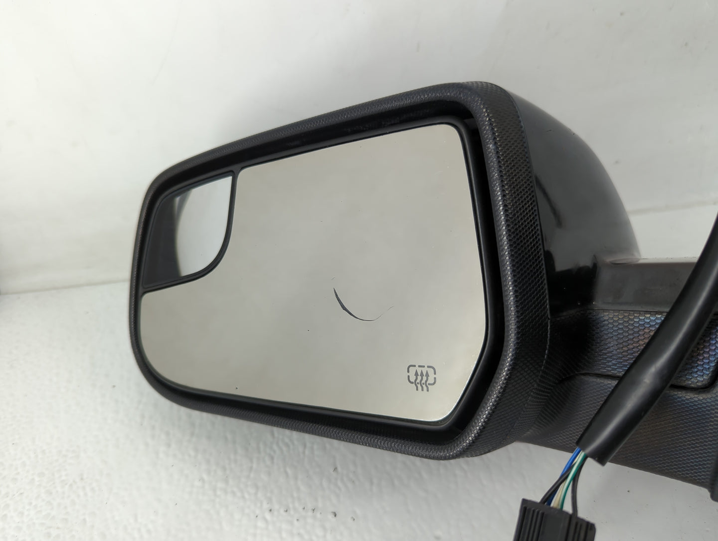 2011-2014 Chevrolet Equinox Driver Side View Mirror - Left Door Mirror OEM Used - Oemusedautoparts1.com