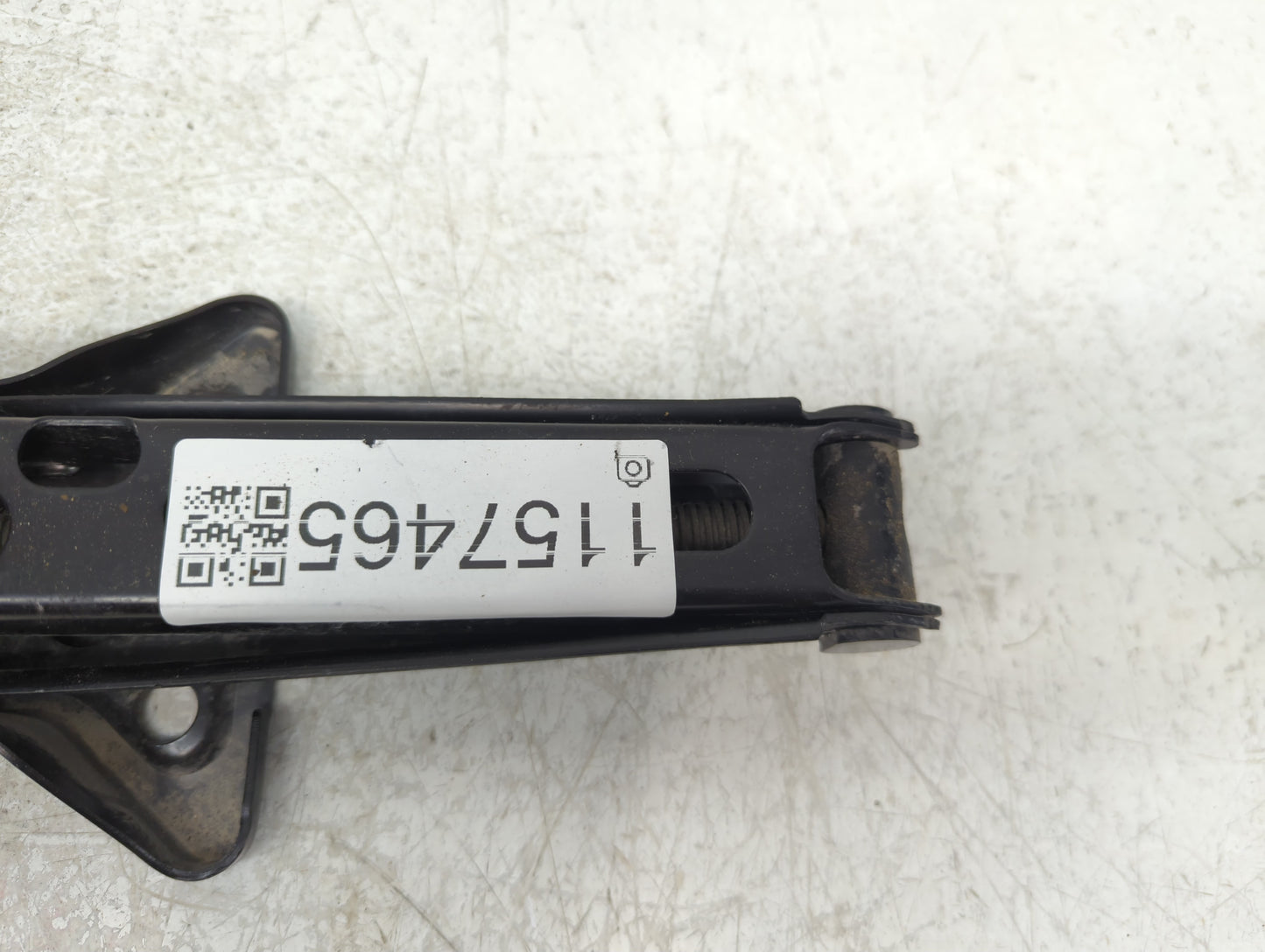 2014 Chevrolet Equinox Spare Scissor Car Jack - Oemusedautoparts1.com