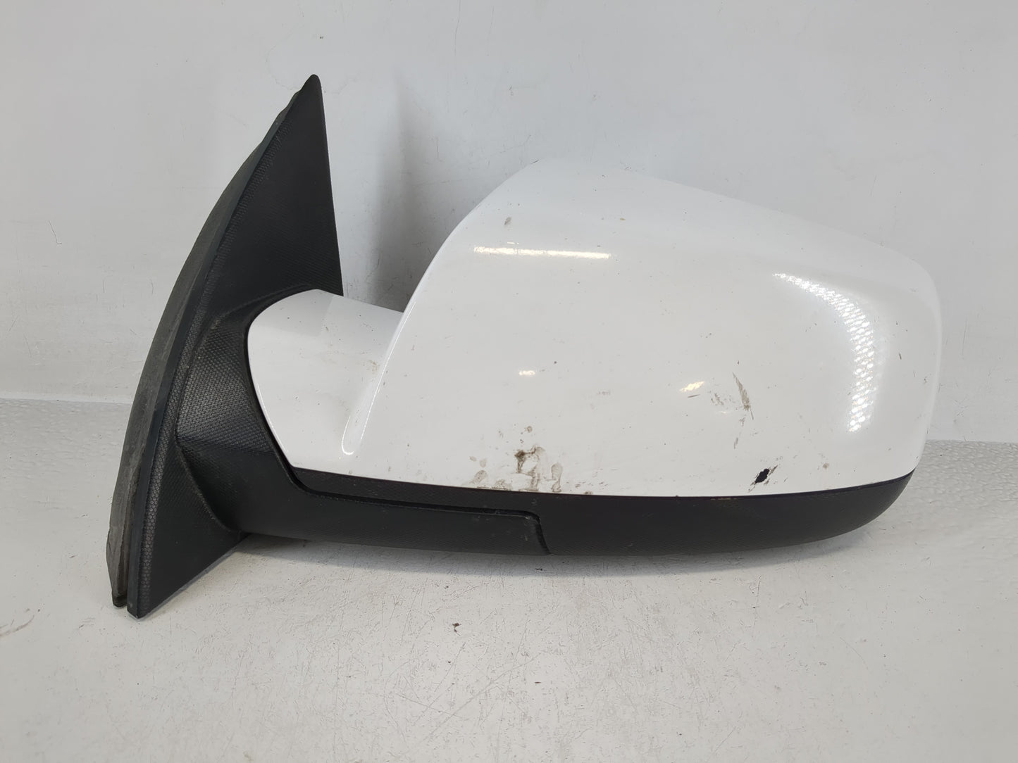 2011-2014 Chevrolet Equinox Driver Side View Mirror - Left Door Mirror OEM Used - Oemusedautoparts1.com