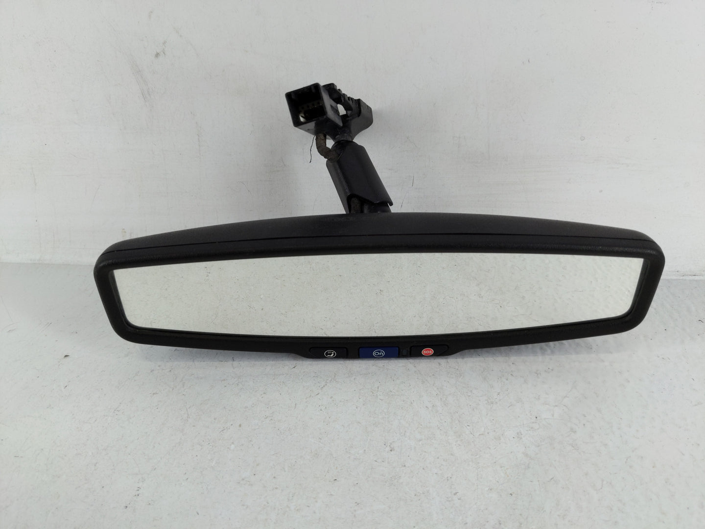 2010-2017 Chevrolet Equinox Interior Rear View Mirror Replacement OEM P/N:E11026392 Fits OEM Used Auto Parts - Oemusedautopa
