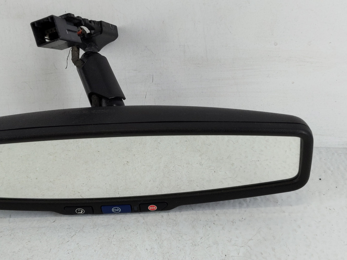 2010-2017 Chevrolet Equinox Interior Rear View Mirror Replacement OEM P/N:E11026392 Fits OEM Used Auto Parts - Oemusedautopa