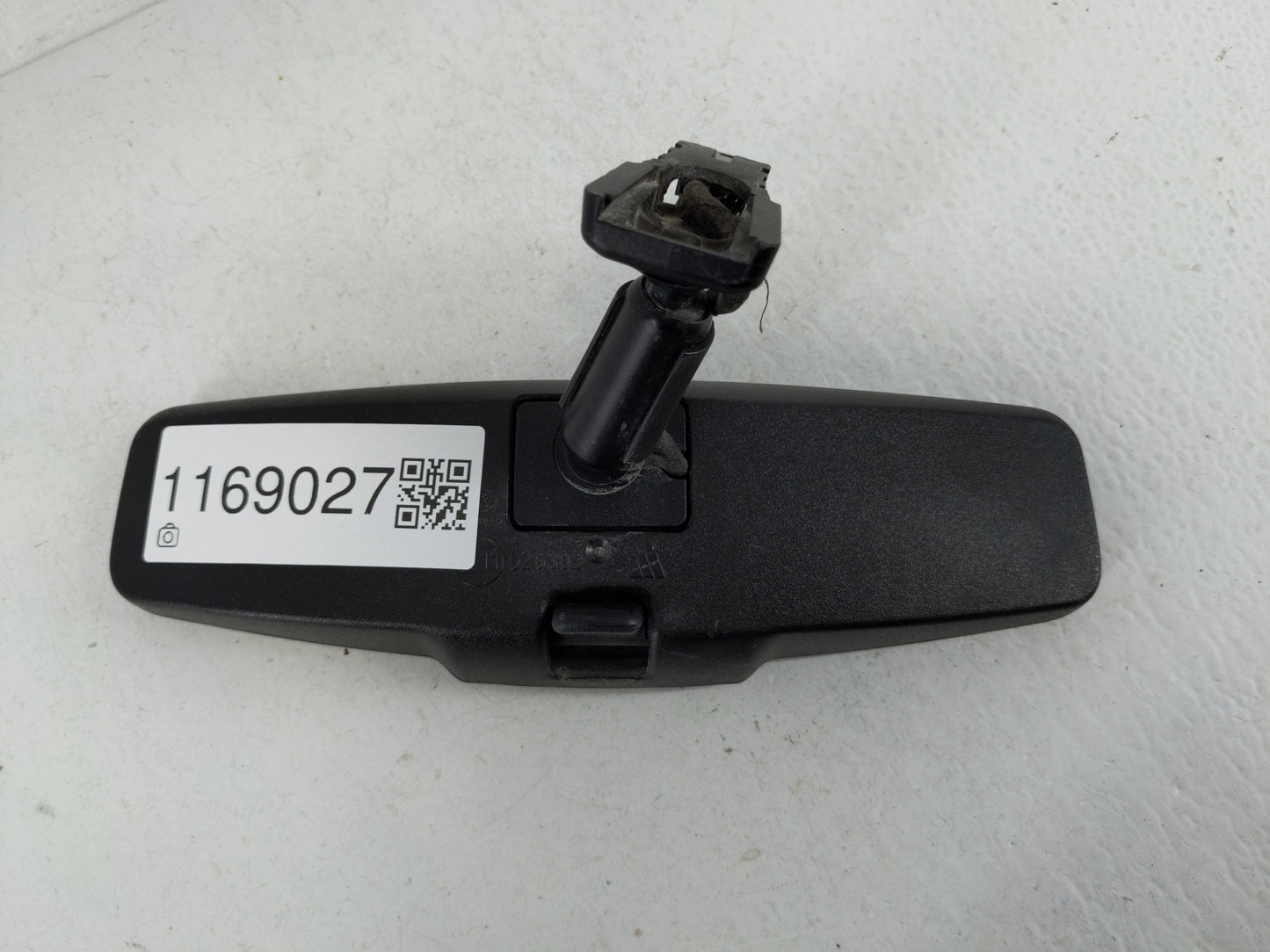 2010-2017 Chevrolet Equinox Interior Rear View Mirror Replacement OEM P/N:E11026392 Fits OEM Used Auto Parts - Oemusedautopa