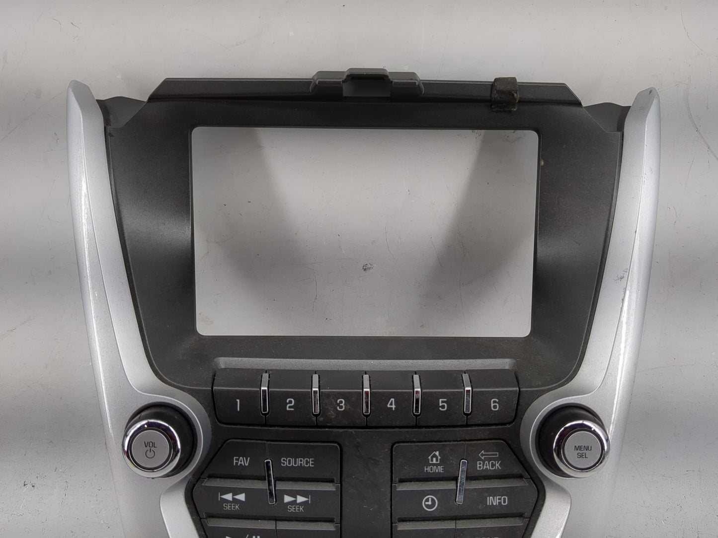2012-2015 Chevrolet Equinox Radio Control Panel 1175375 - Oemusedautoparts1.com