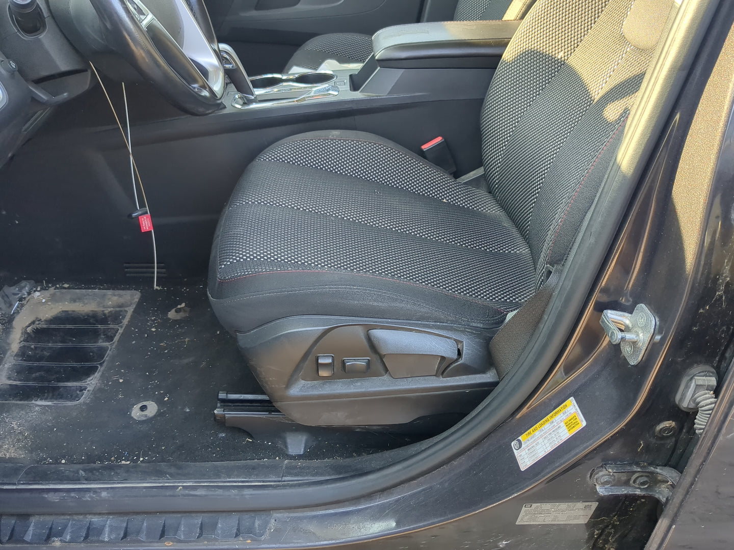 2014-2017 Chevrolet Equinox Driver Front Seat Oem - Oemusedautoparts1.com