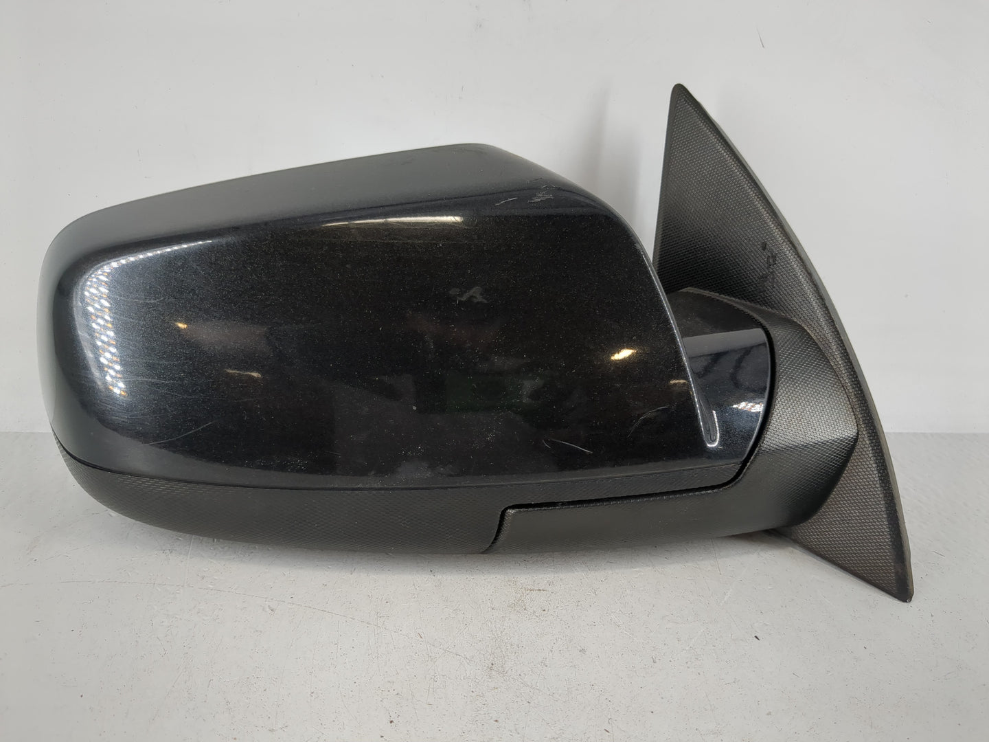 2011-2014 Chevrolet Equinox Passenger Side View Mirror - Right Door Mirror OEM Used - Oemusedautoparts1.com