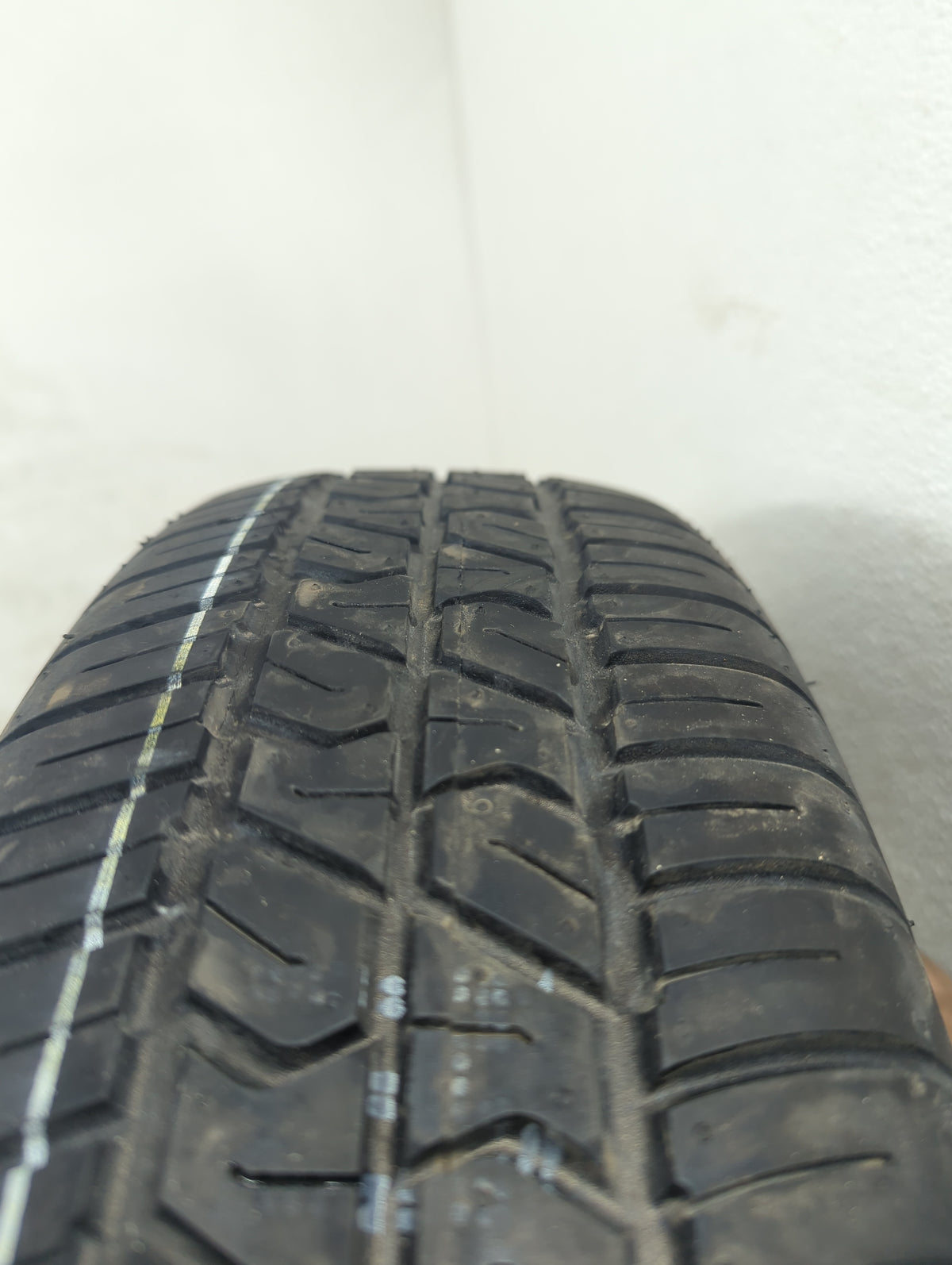2014-2014 Chevrolet Equinox Spare Donut Tire Wheel Rim Oem 1183886 - Oemusedautoparts1.com