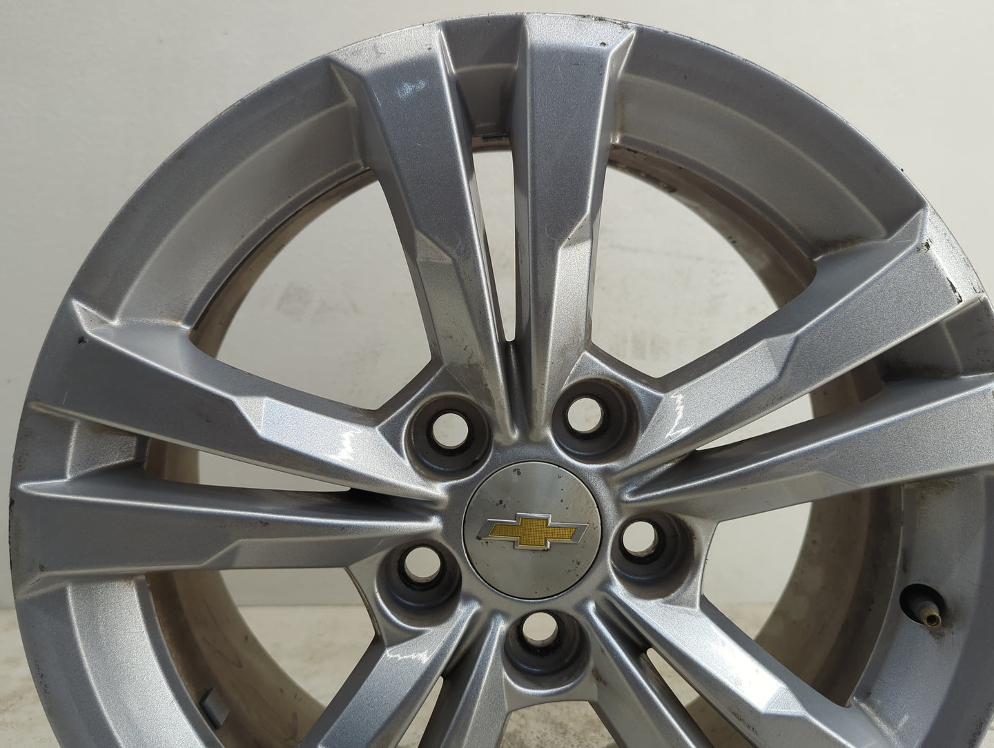 2010-2017 Chevrolet Equinox Oem Wheel Rim 1183887 - Oemusedautoparts1.com