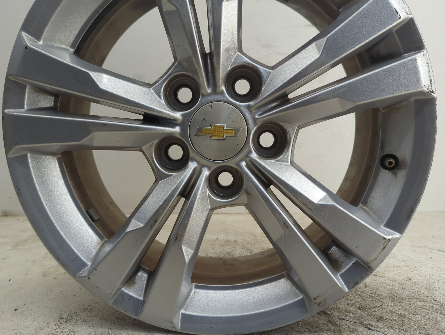 2010-2017 Chevrolet Equinox Oem Wheel Rim 1183887 - Oemusedautoparts1.com