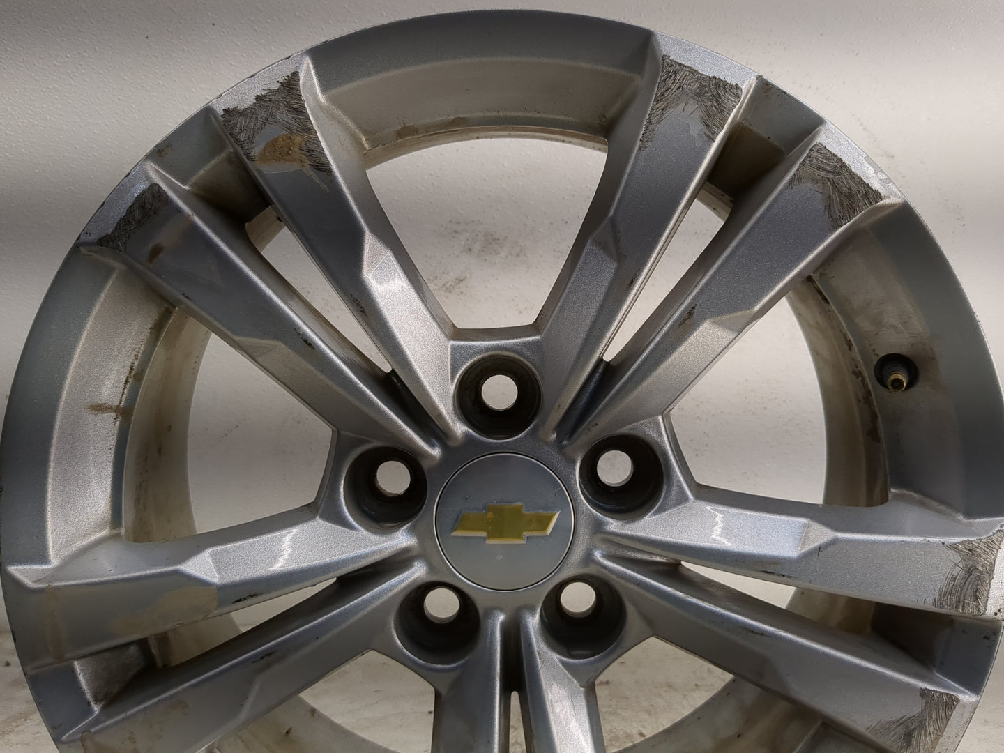 2010-2017 Chevrolet Equinox Oem Wheel Rim 1183889 - Oemusedautoparts1.com