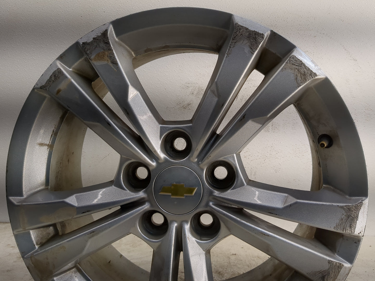 2010-2017 Chevrolet Equinox Oem Wheel Rim - Oemusedautoparts1.com