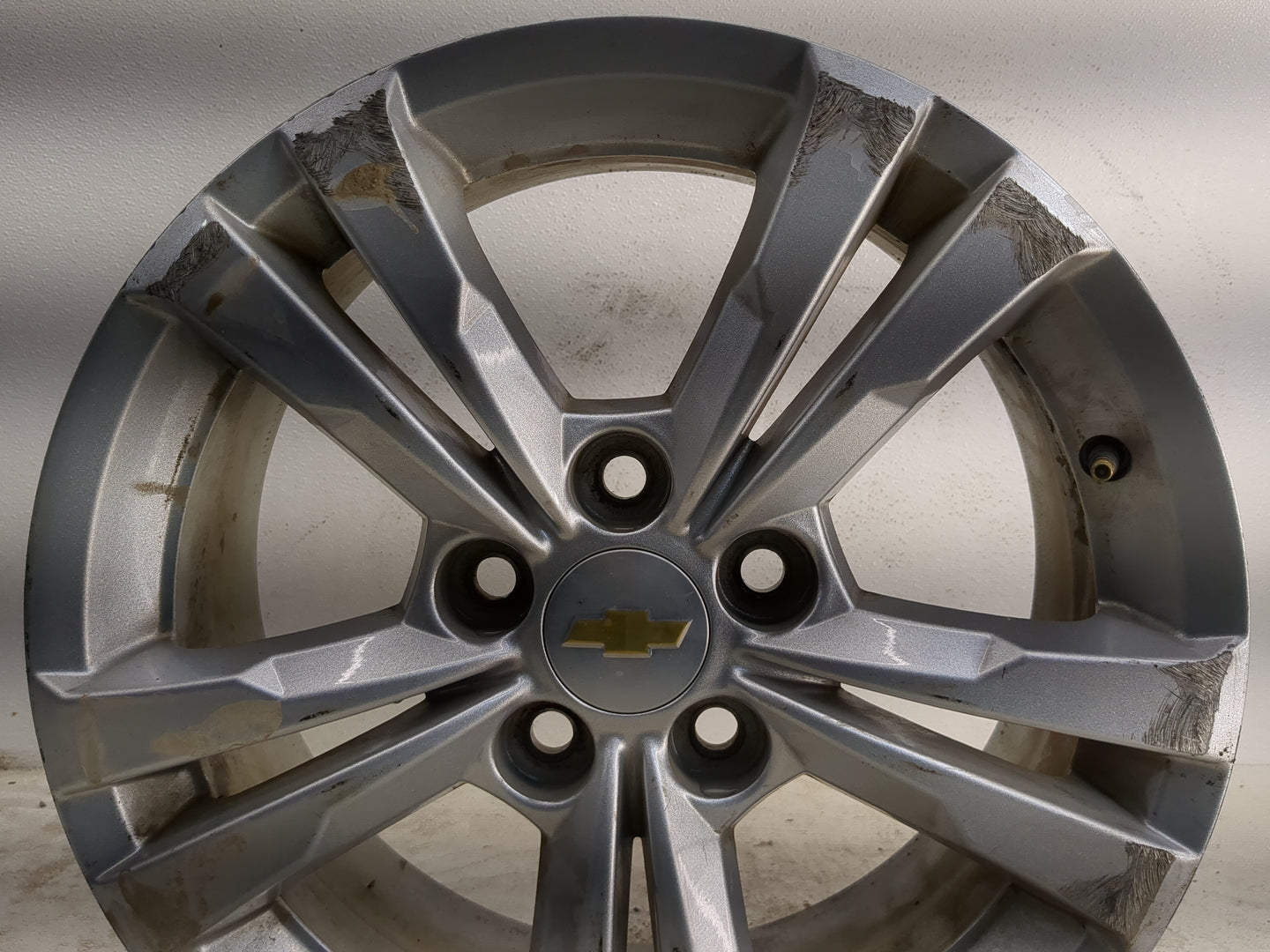 2010-2017 Chevrolet Equinox Oem Wheel Rim 1183889 - Oemusedautoparts1.com