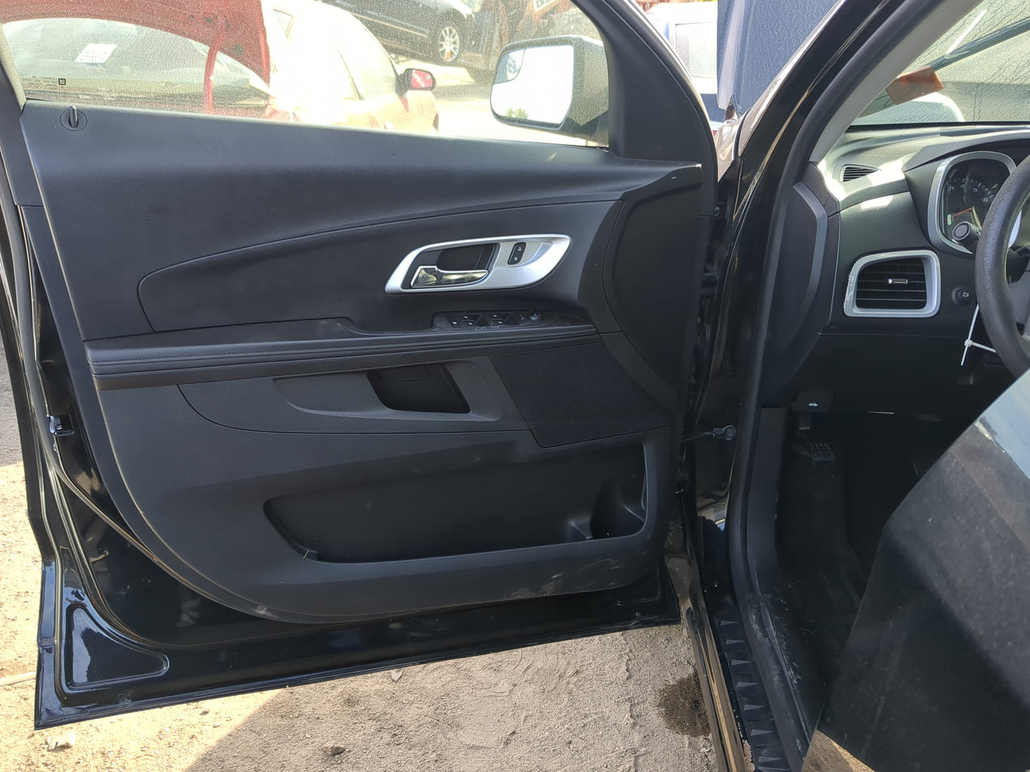 2014 Chevrolet Equinox Front Left Driver Interior Door Panel Trim 1184219 - Oemusedautoparts1.com