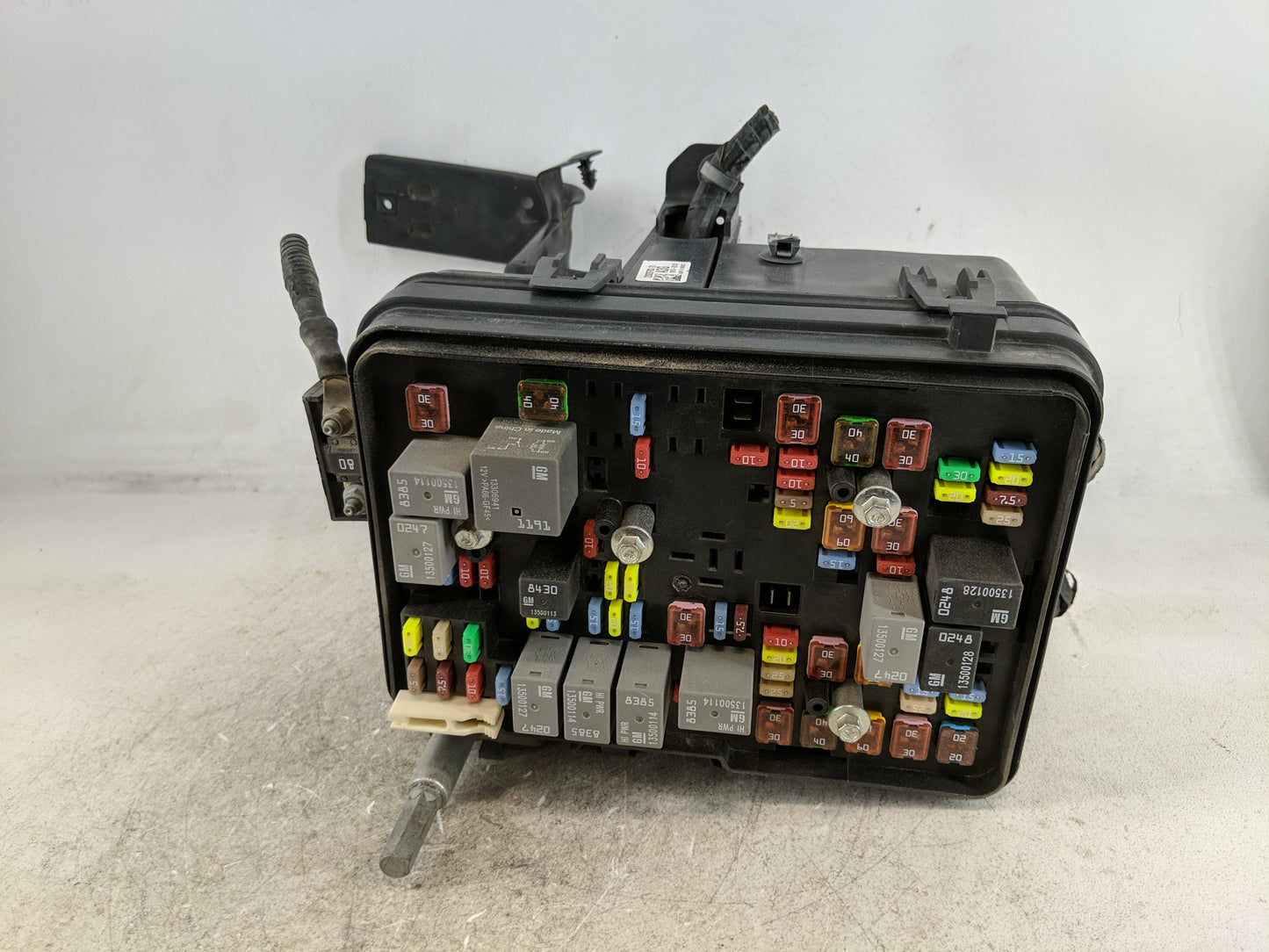 2013-2016 Chevrolet Equinox Fusebox Fuse Box Panel Relay Module P/N:22929763 01 22922727 Fits Fits 2013 2014 2015 2016 OEM U