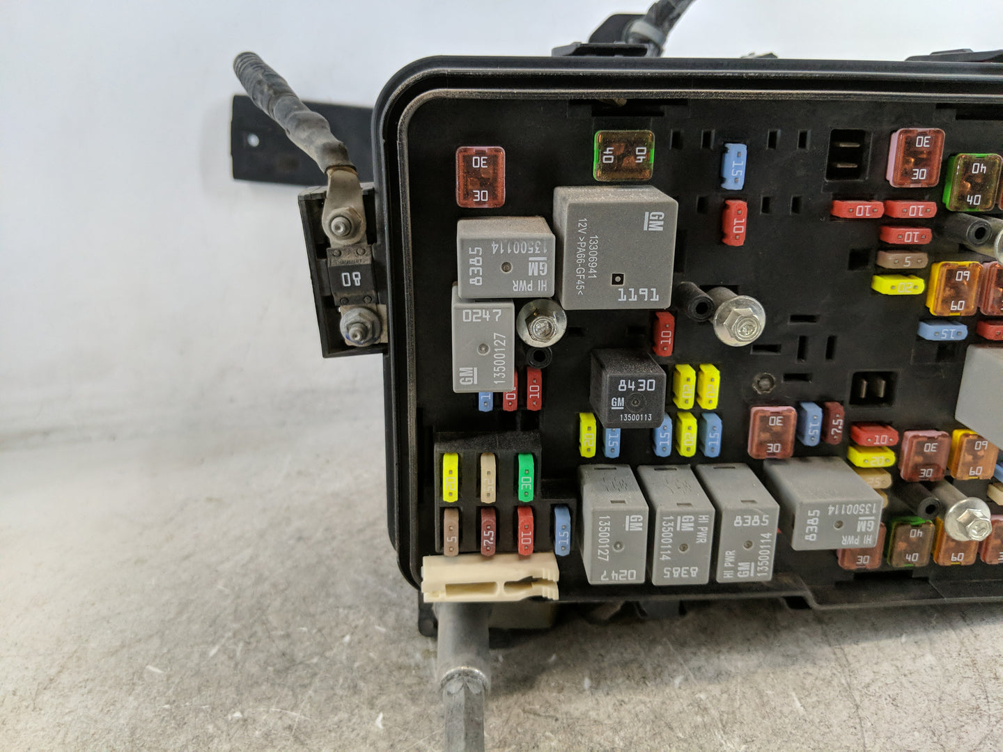 2013-2016 Chevrolet Equinox Fusebox Fuse Box Panel Relay Module P/N:22929763 01 22922727 Fits Fits 2013 2014 2015 2016 OEM U