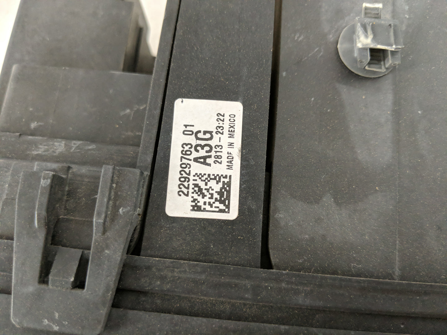 2013-2016 Chevrolet Equinox Fusebox Fuse Box Panel Relay Module P/N:22929763 01 22922727 Fits Fits 2013 2014 2015 2016 OEM U