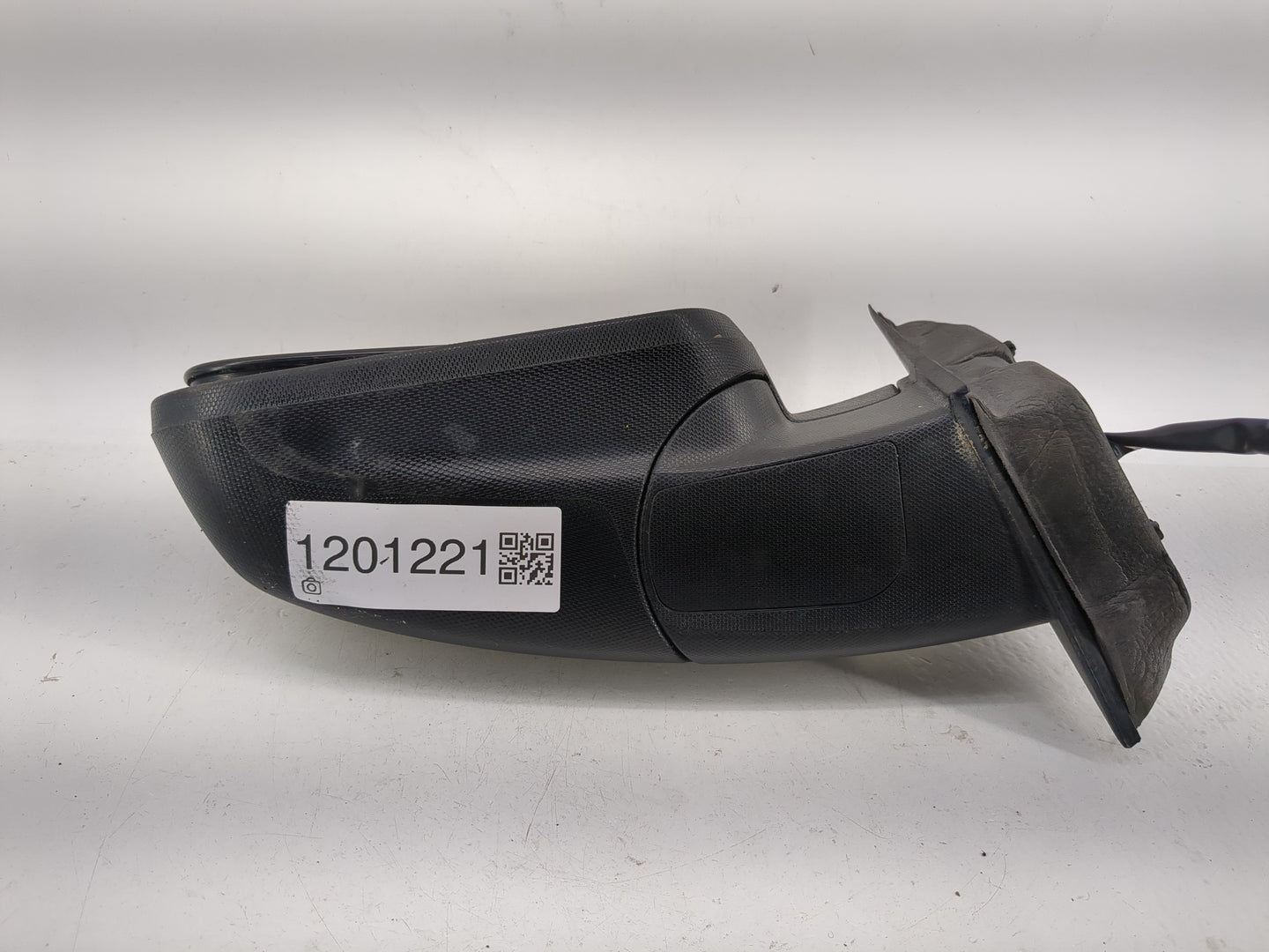 2011-2014 Chevrolet Equinox Driver Side View Mirror - Left Door Mirror OEM Used - Oemusedautoparts1.com
