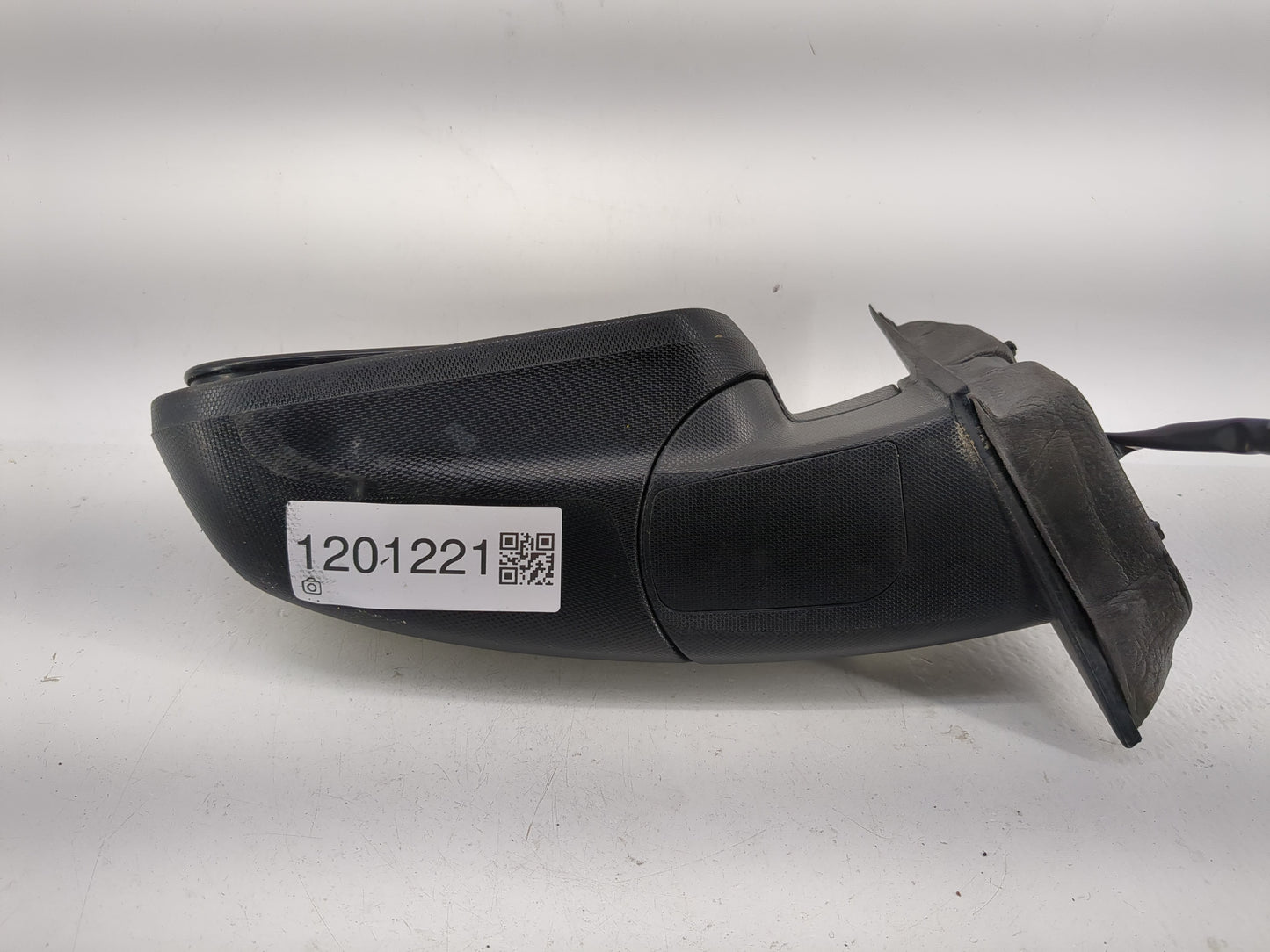 2011-2014 Chevrolet Equinox Driver Side View Mirror - Left Door Mirror OEM Used - Oemusedautoparts1.com