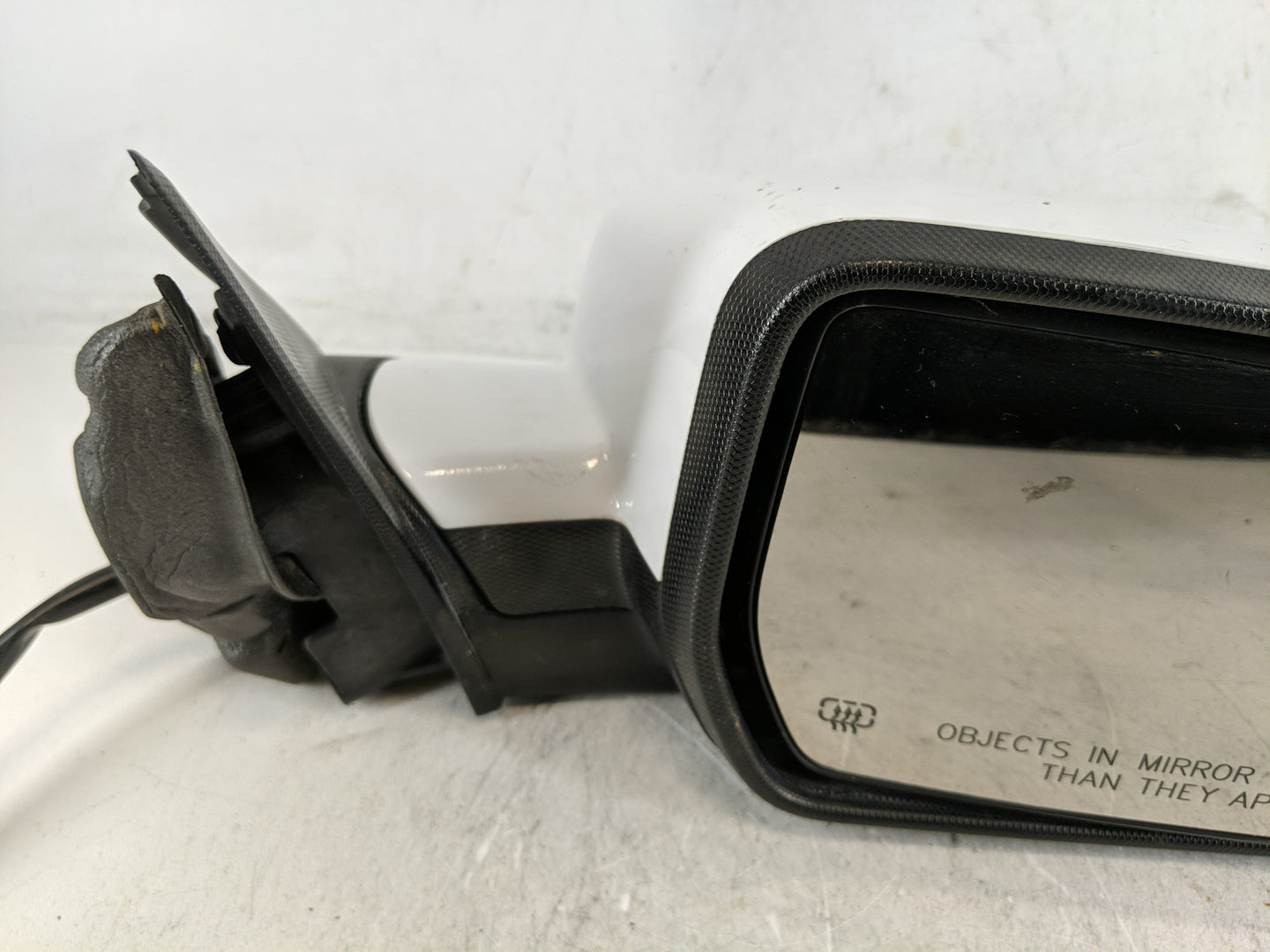 2011-2014 Chevrolet Equinox Passenger Side View Mirror - Right Door Mirror OEM Used - Oemusedautoparts1.com