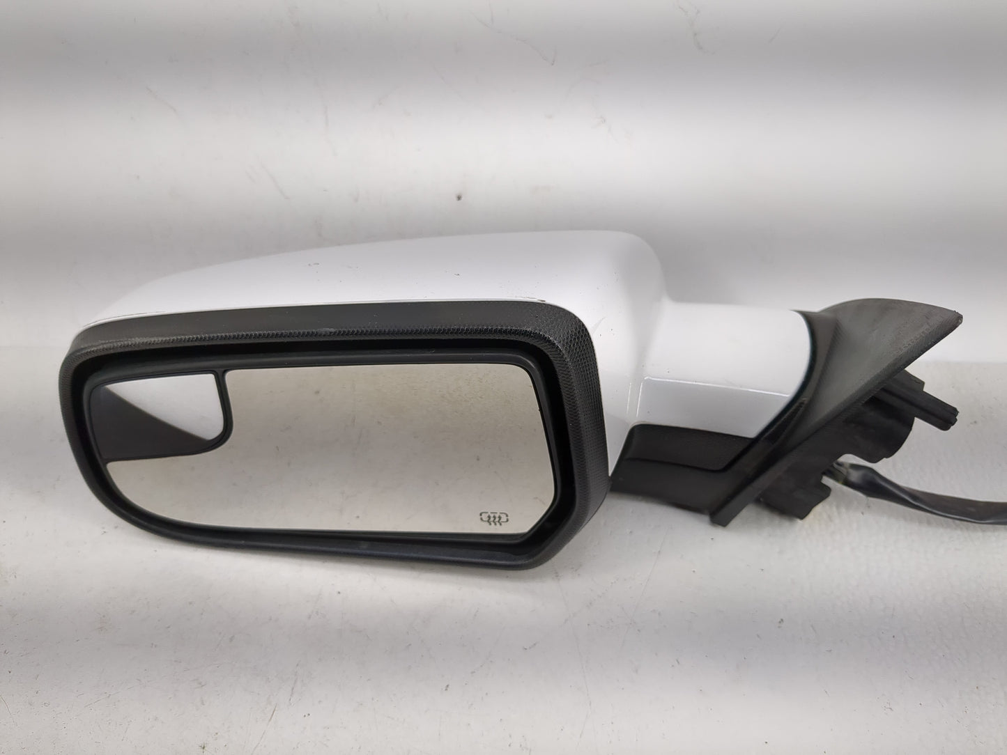 2011-2014 Chevrolet Equinox Side Mirror Replacement Driver Left View Door Mirror P/N:823133 Fits Fits 2011 2012 2013 2014 OE