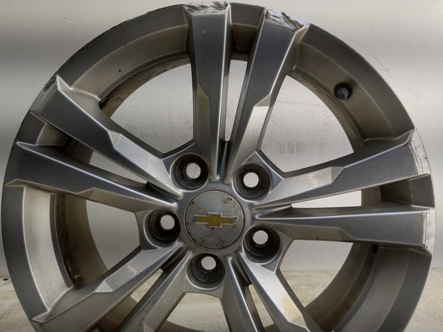 2010-2017 Chevrolet Equinox Oem Wheel Rim 1215497 - Oemusedautoparts1.com
