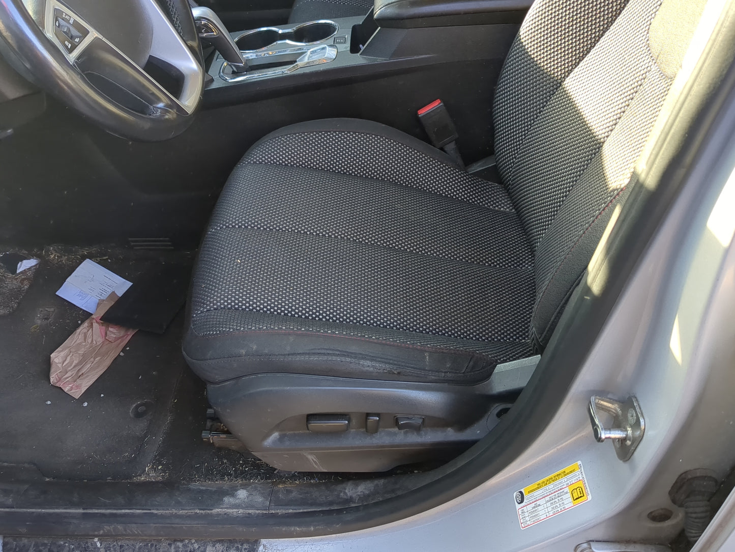 2014-2017 Chevrolet Equinox Driver Front Seat Oem 1216403 - Oemusedautoparts1.com