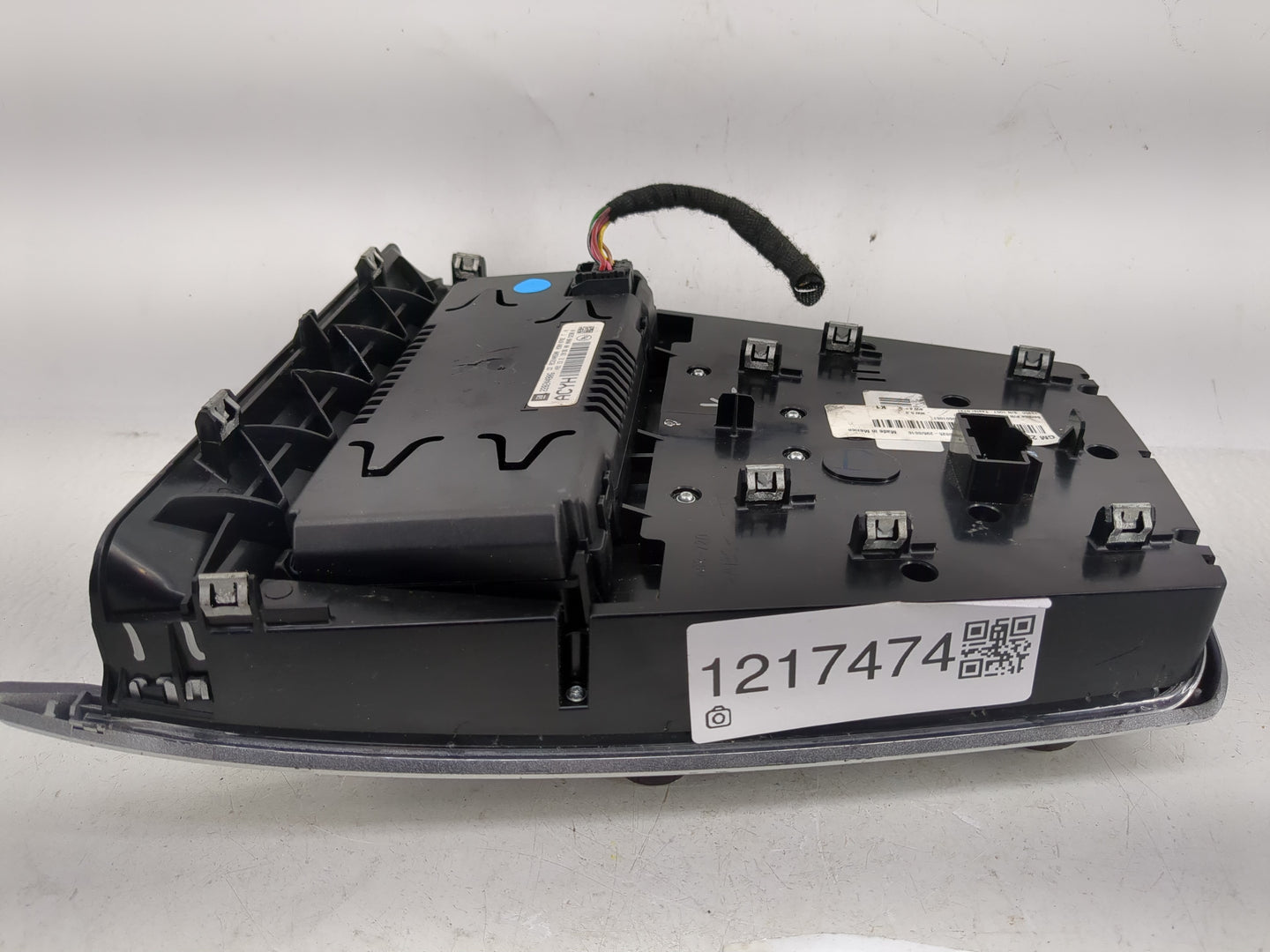 2012-2015 Chevrolet Equinox Radio Control Panel - Oemusedautoparts1.com