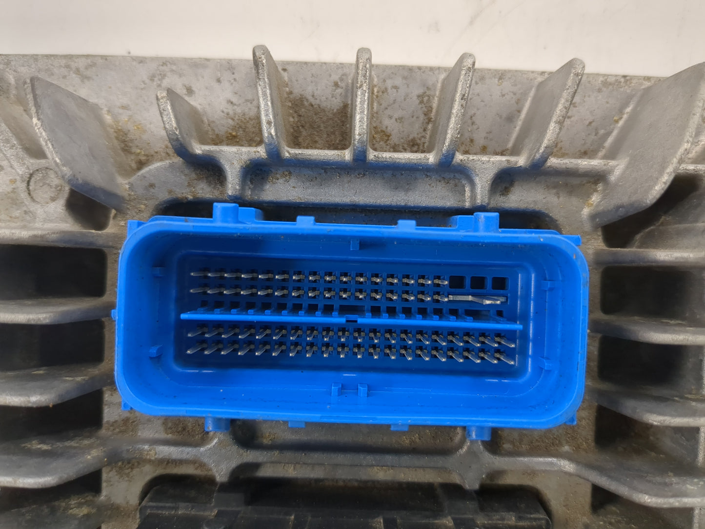 2013-2016 Chevrolet Equinox PCM Engine Control Computer ECU ECM PCU OEM P/N:12651807 Fits Fits 2013 2014 2015 2016 OEM Used 