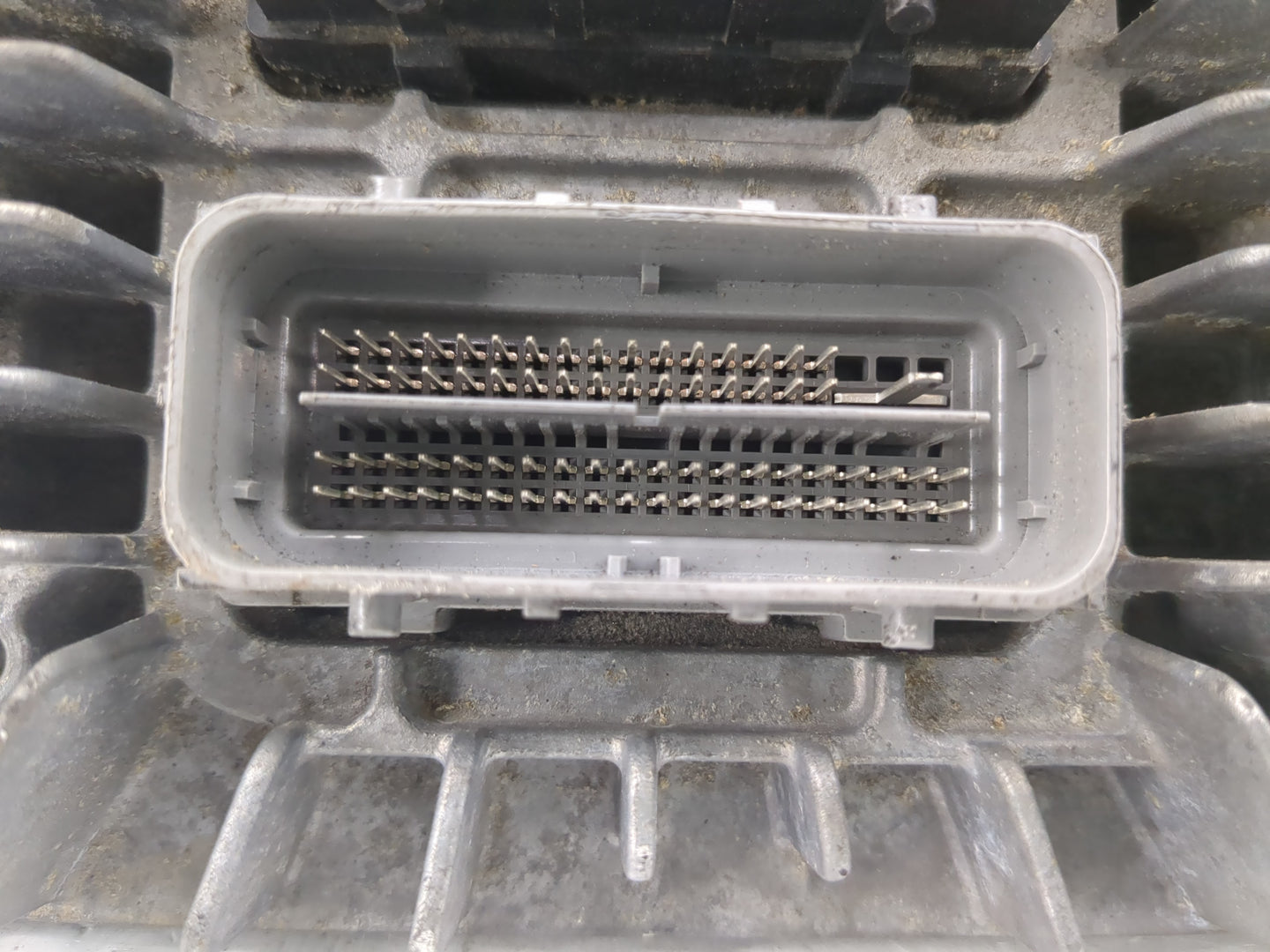 2013-2016 Chevrolet Equinox PCM Engine Control Computer ECU ECM PCU OEM P/N:12651807 Fits Fits 2013 2014 2015 2016 OEM Used 