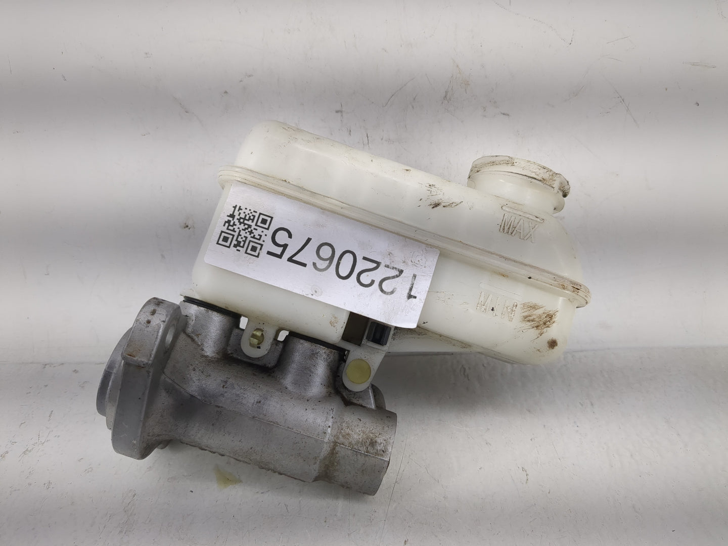 2011-2017 Chevrolet Equinox Brake Master Cylinder - Oemusedautoparts1.com