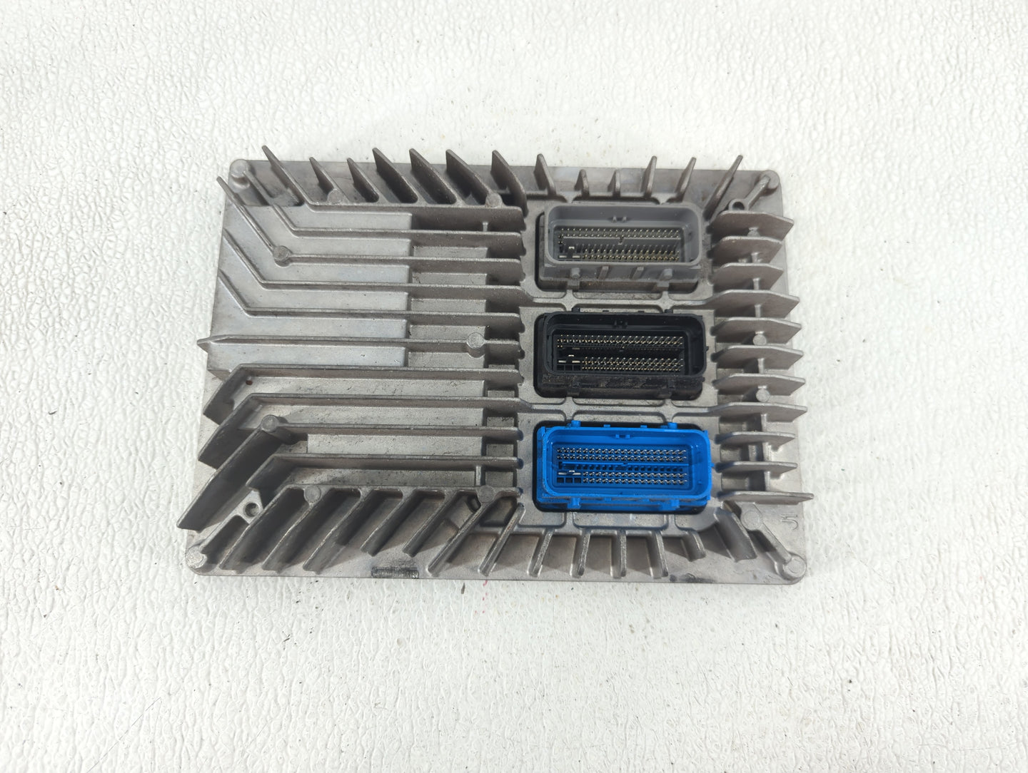 2013-2016 Chevrolet Equinox PCM Engine Control Computer ECU ECM PCU OEM P/N:E39A12657776 Fits Fits 2013 2014 2015 2016 OEM U