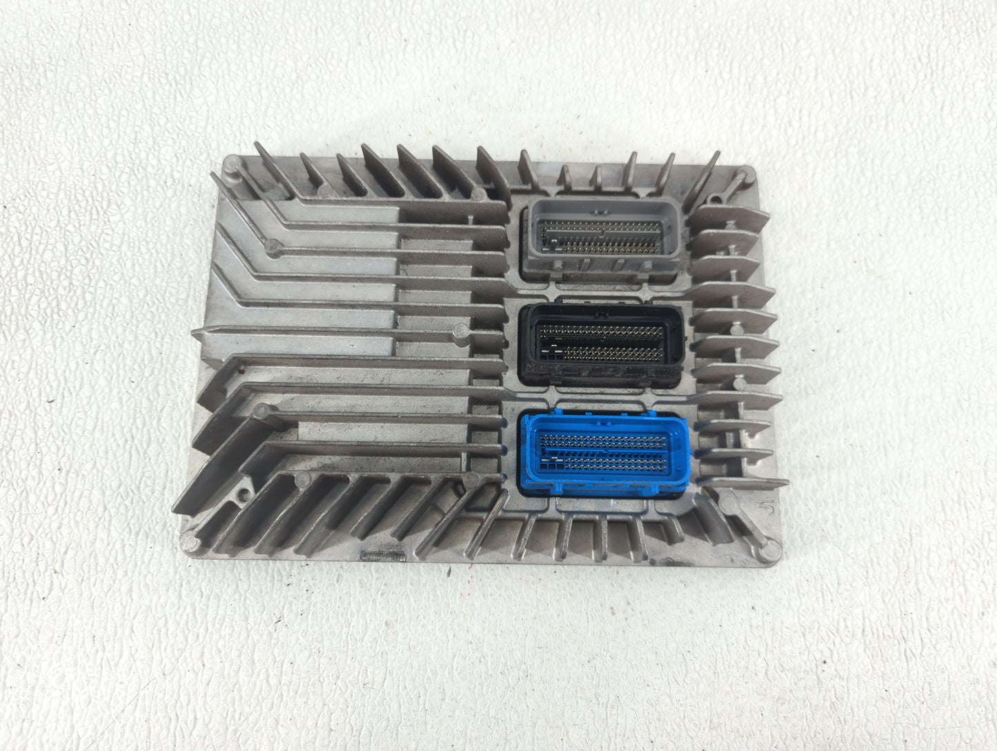 2013-2016 Chevrolet Equinox PCM Engine Control Computer ECU ECM PCU OEM P/N:E39A12657776 Fits Fits 2013 2014 2015 2016 OEM U