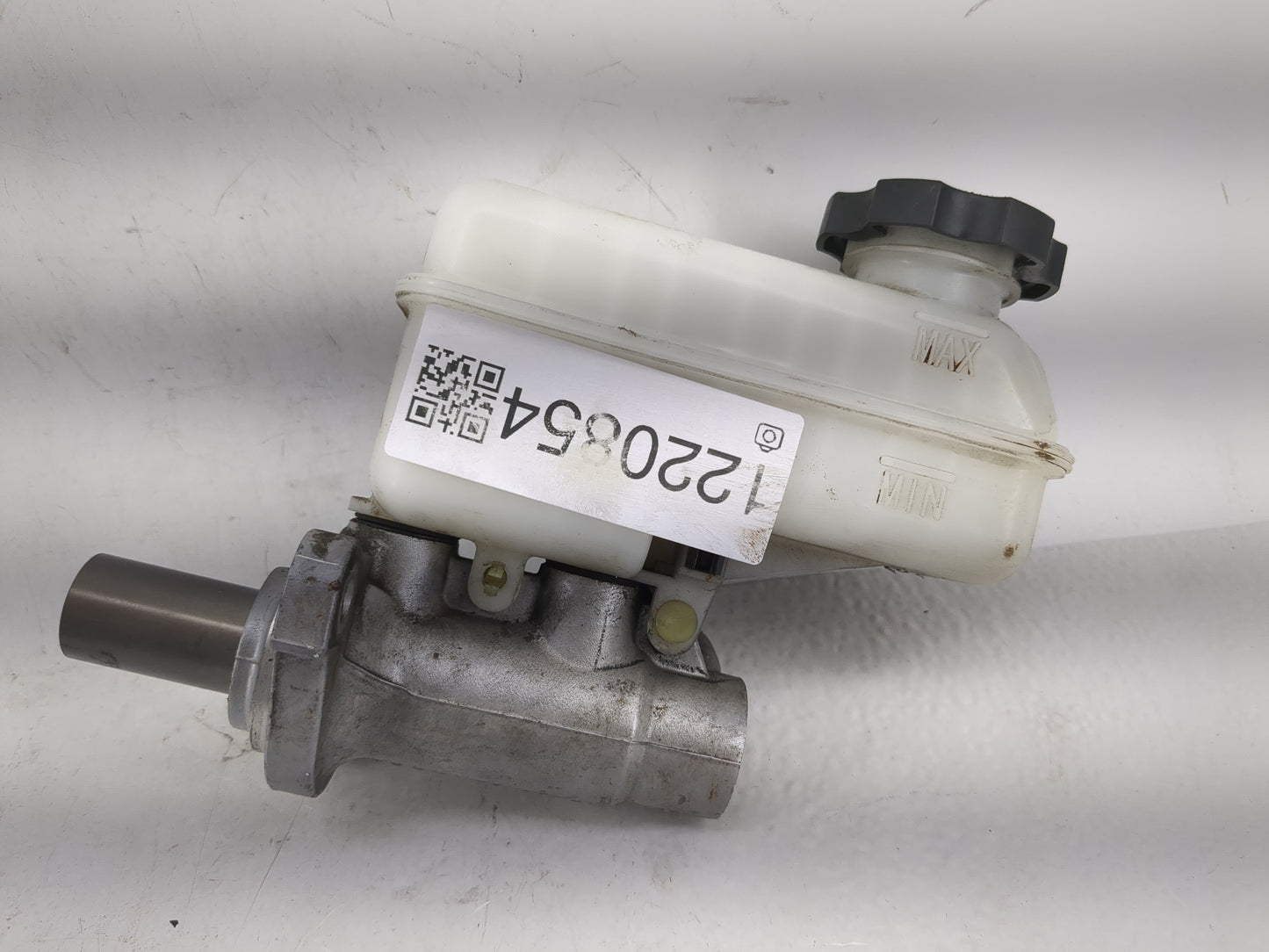 2011-2017 Chevrolet Equinox Brake Master Cylinder - Oemusedautoparts1.com