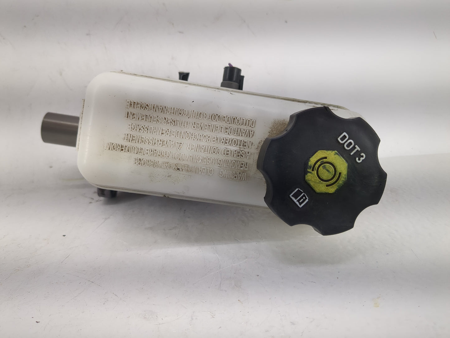 2011-2017 Chevrolet Equinox Brake Master Cylinder - Oemusedautoparts1.com