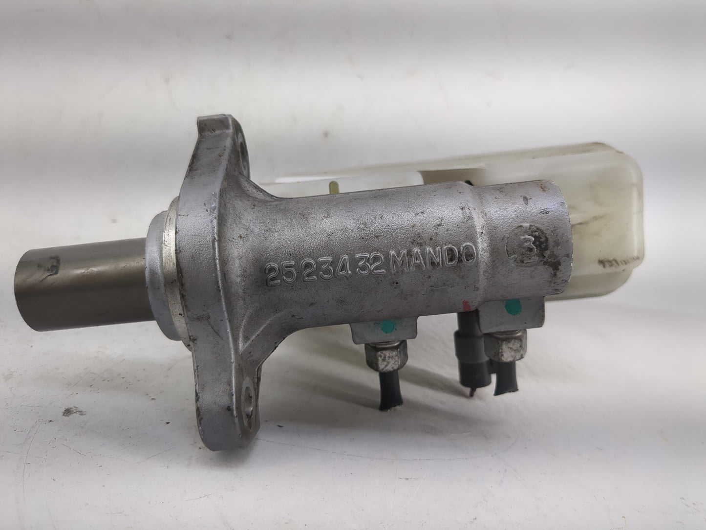 2011-2017 Chevrolet Equinox Brake Master Cylinder - Oemusedautoparts1.com